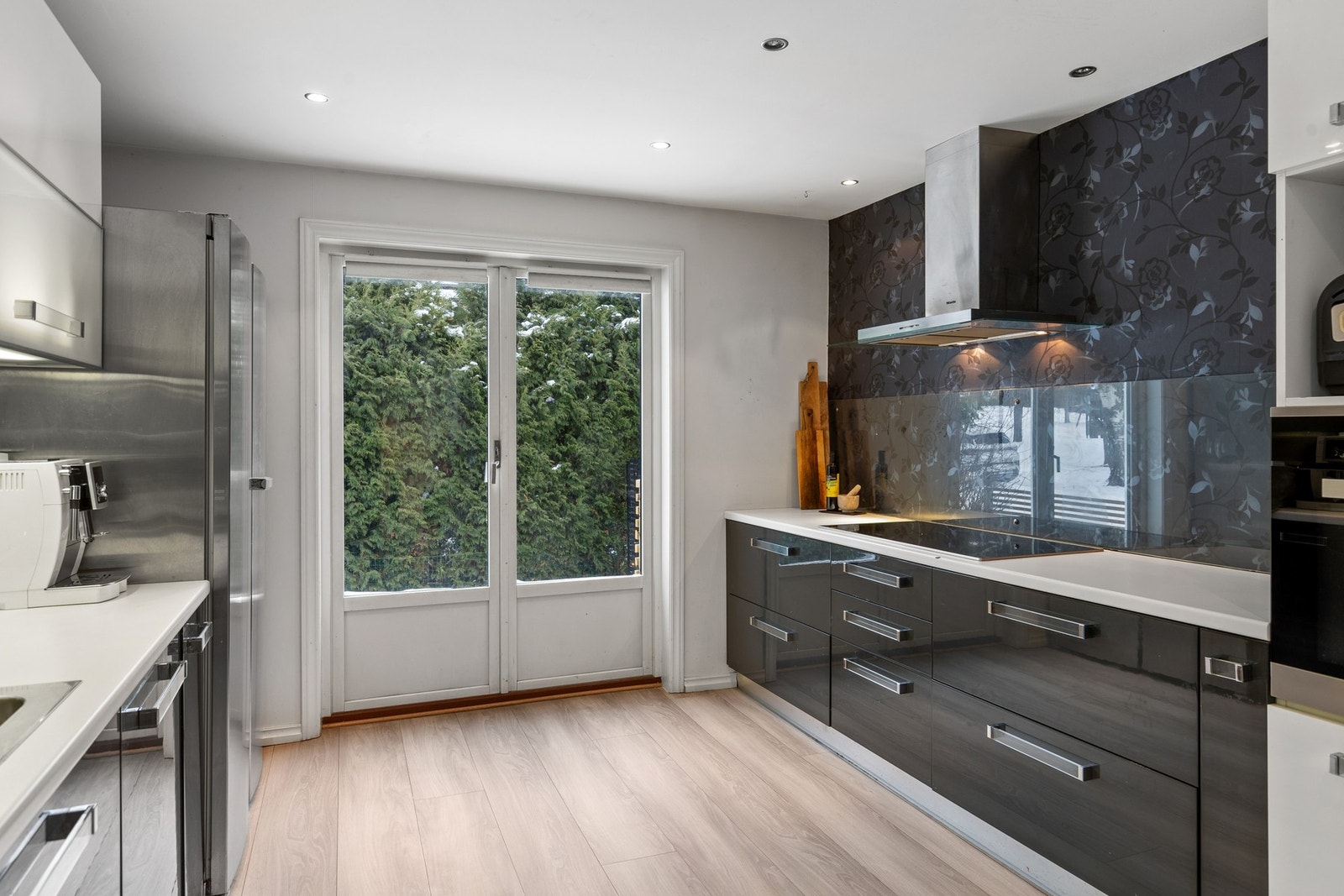 Integrerte hvitevarer fra høykvalitetsleverandøren Miele. Galleribilde