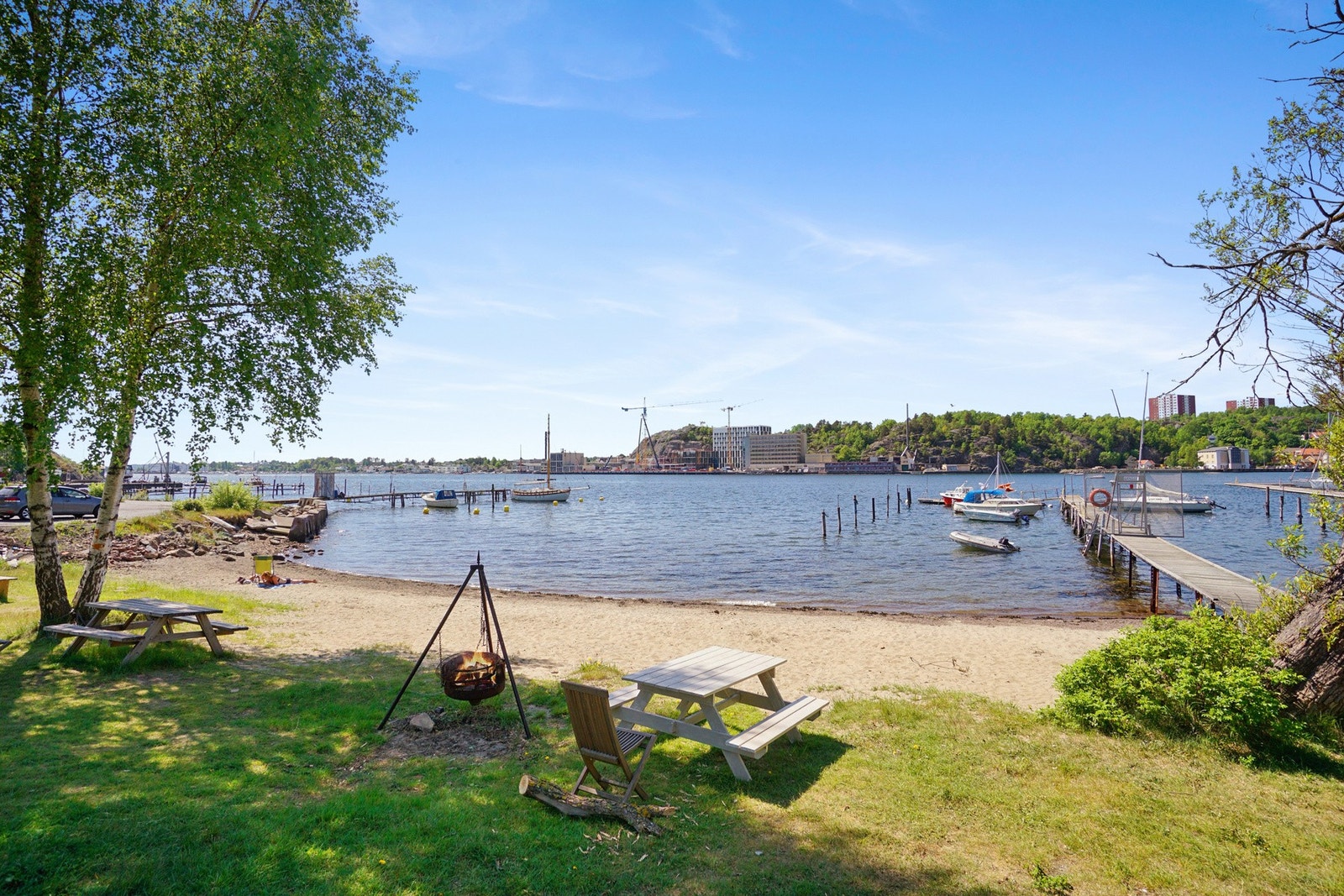 Det er også gangavstand til strand og badeplass på Langestrand. Galleribilde