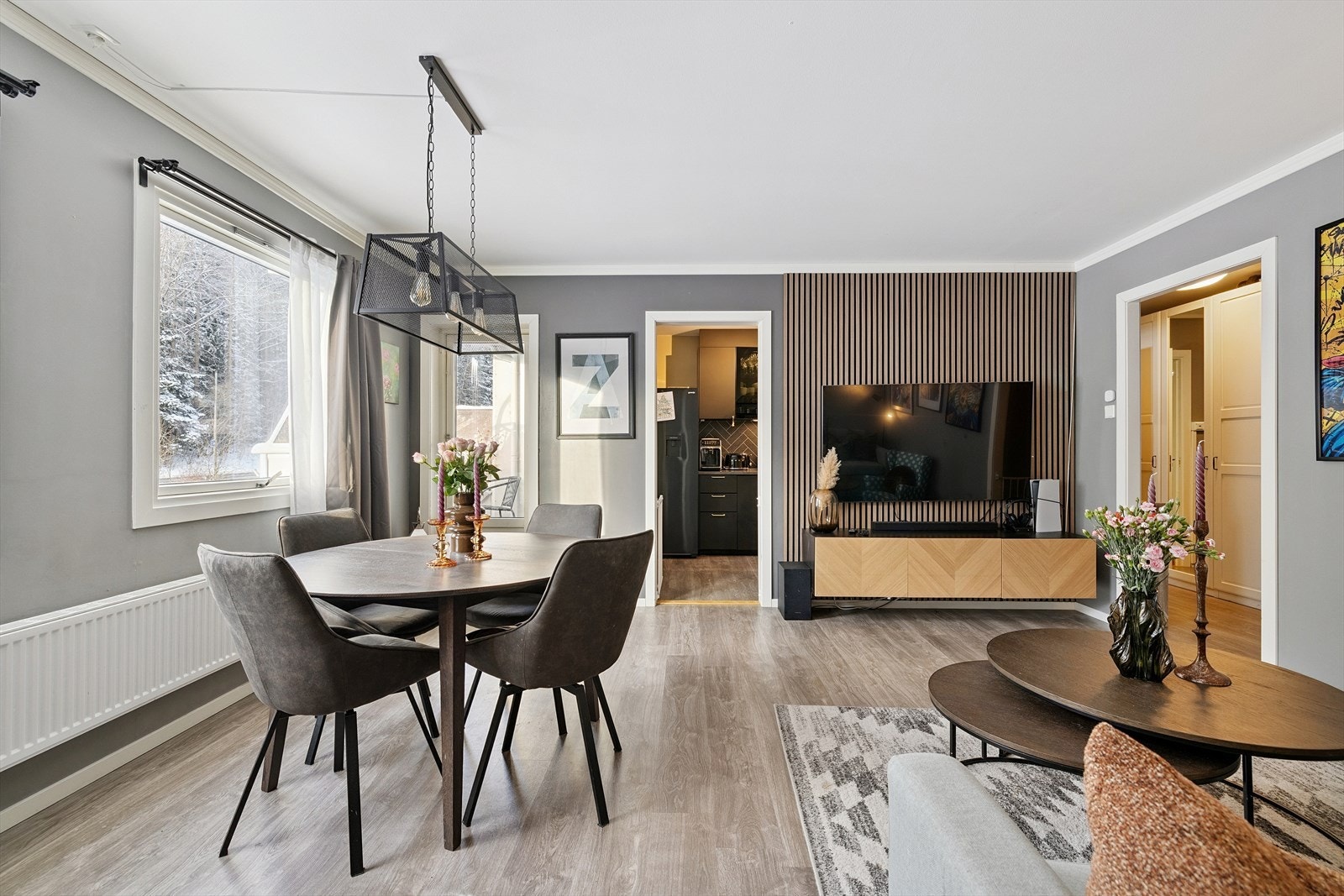 Velkommen til denne lekre boligen i LHV 115A - 3 etg! Galleribilde