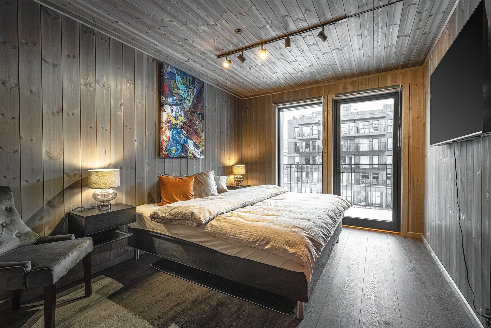 Leiligheten har tre soverom. Her fra soverom nr 1 Galleribilde