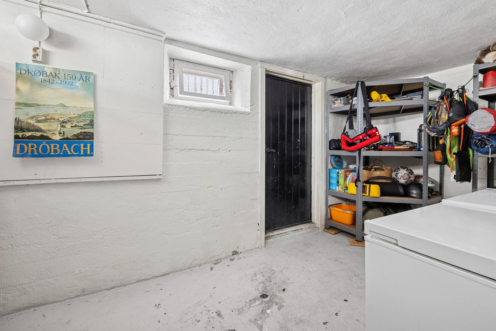 Kjeller består av boder med god lagringsplass Galleribilde