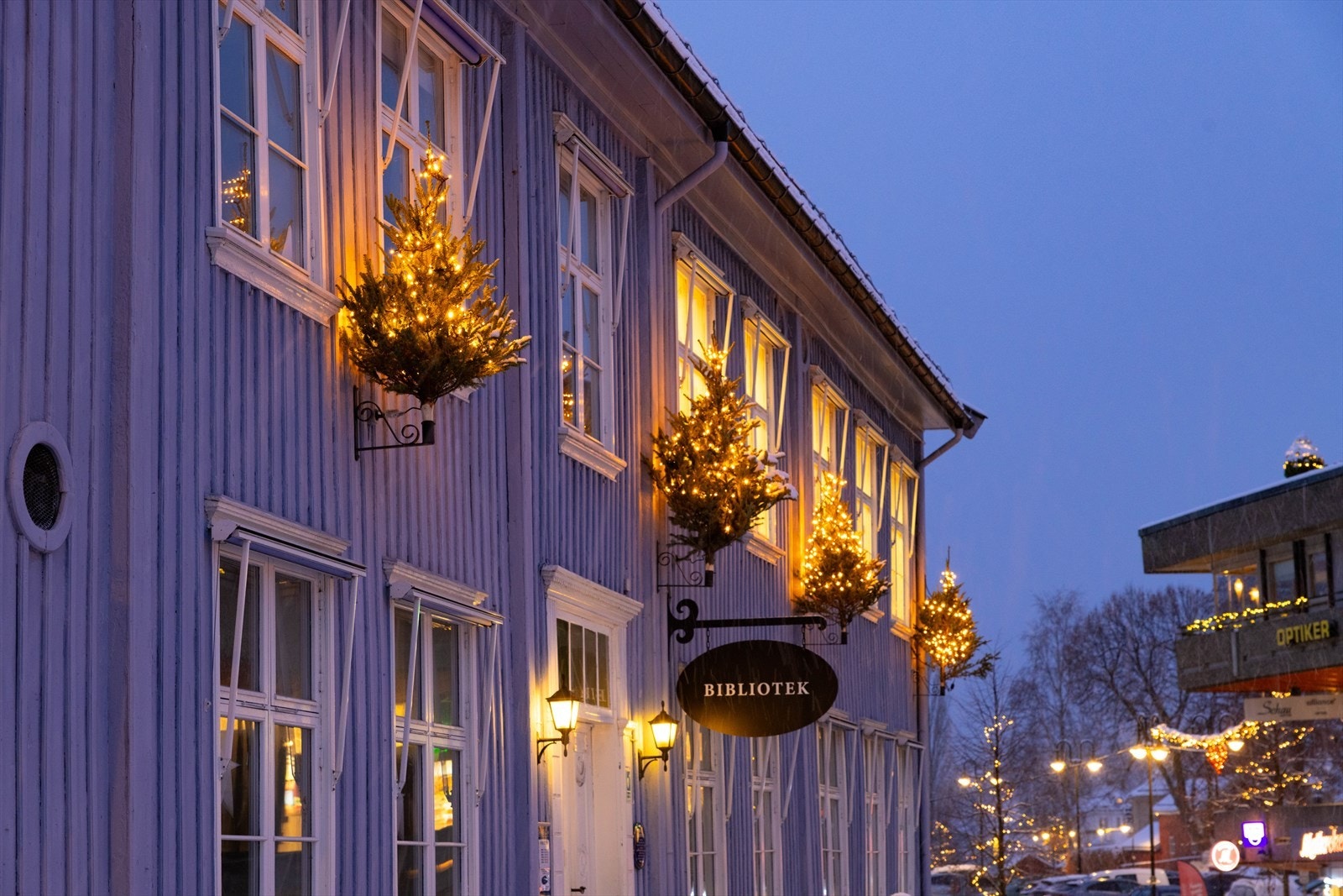 Område bilde av sjarmerende Drøbak sentrum Galleribilde