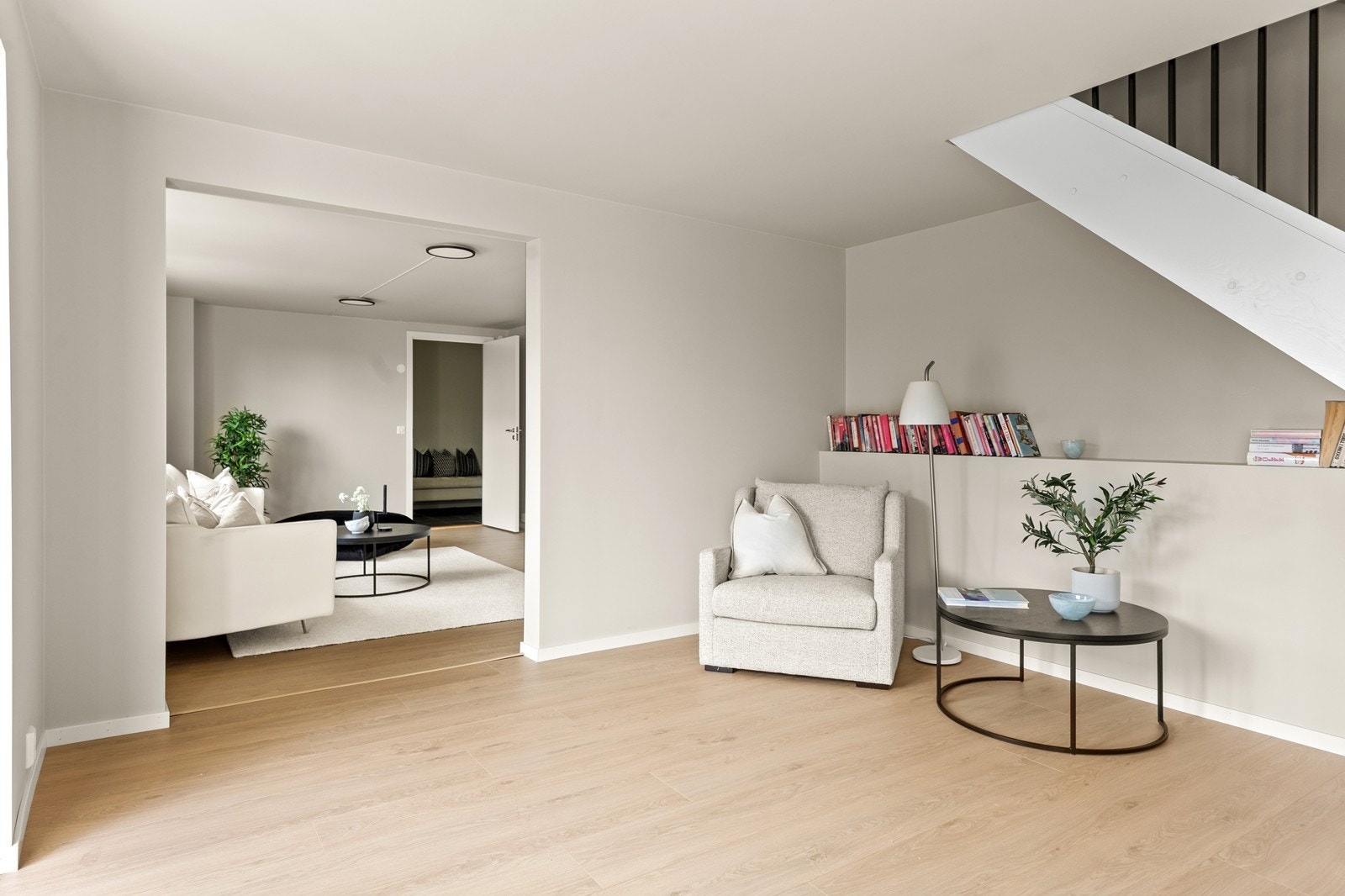 Det er åpent mellom de forskjellige stuene Galleribilde