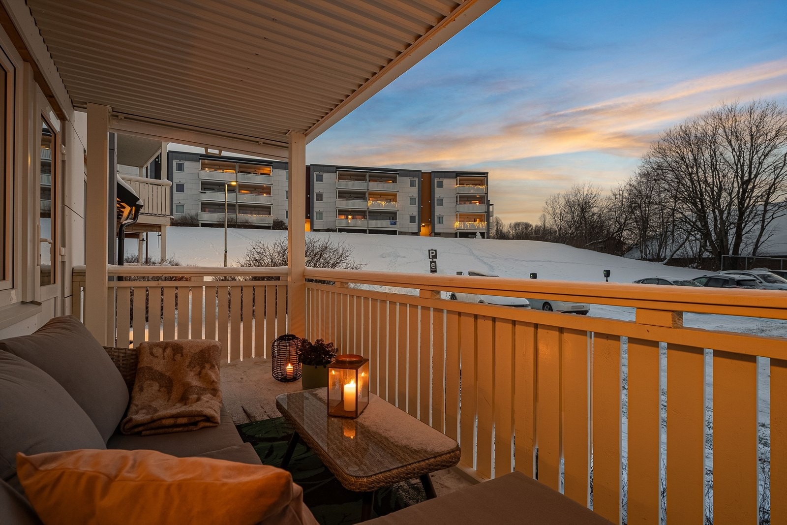 Balkong på 9m² med ettermiddagssol. Galleribilde