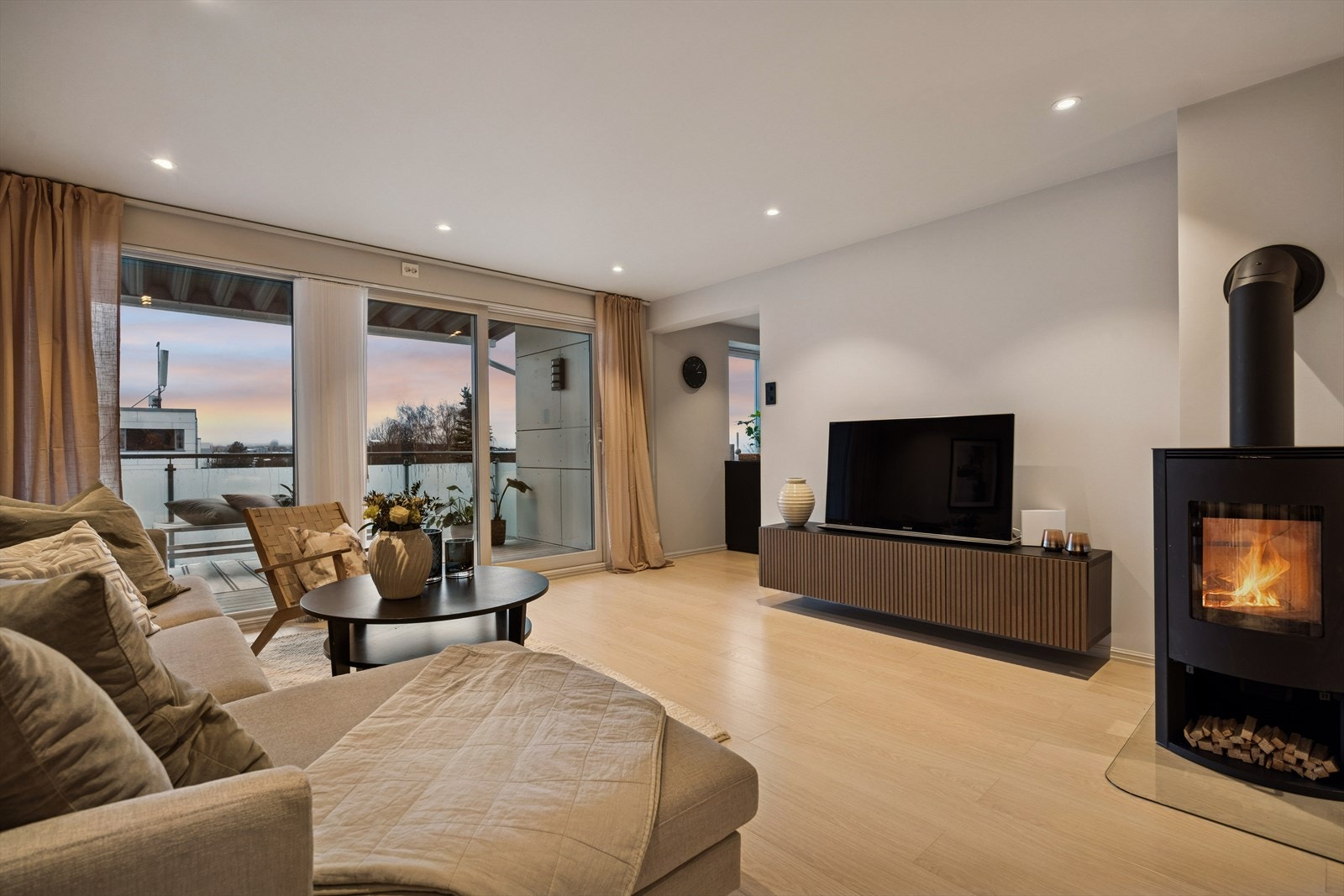 DNB Eiendom v/Sebastian Leistad har gleden av å presentere Østre Tunhøgda 1! Galleribilde