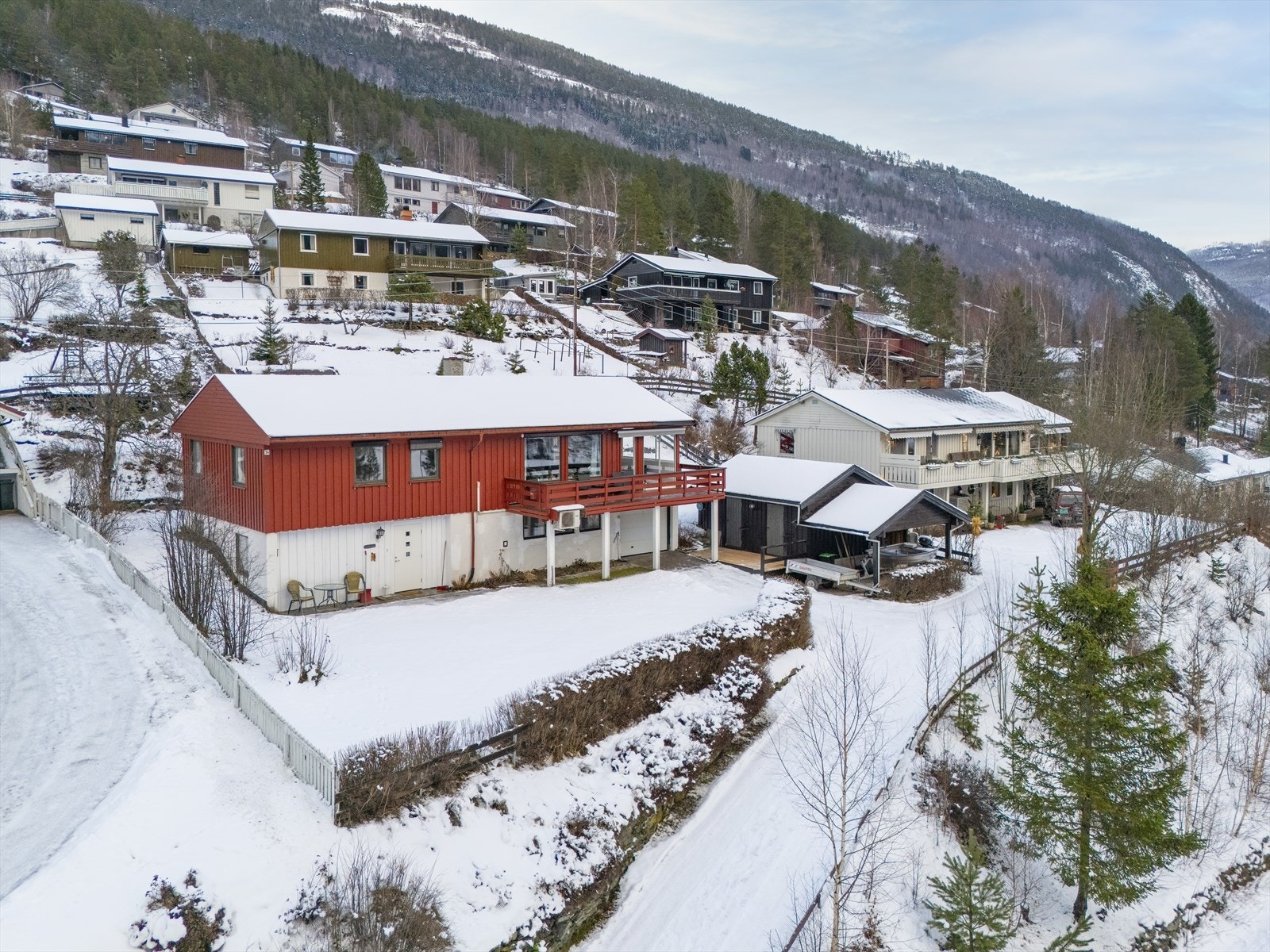 Eiendomsmegler 1 v/Anders Øium presenterer Dahlevegen 34! Galleribilde