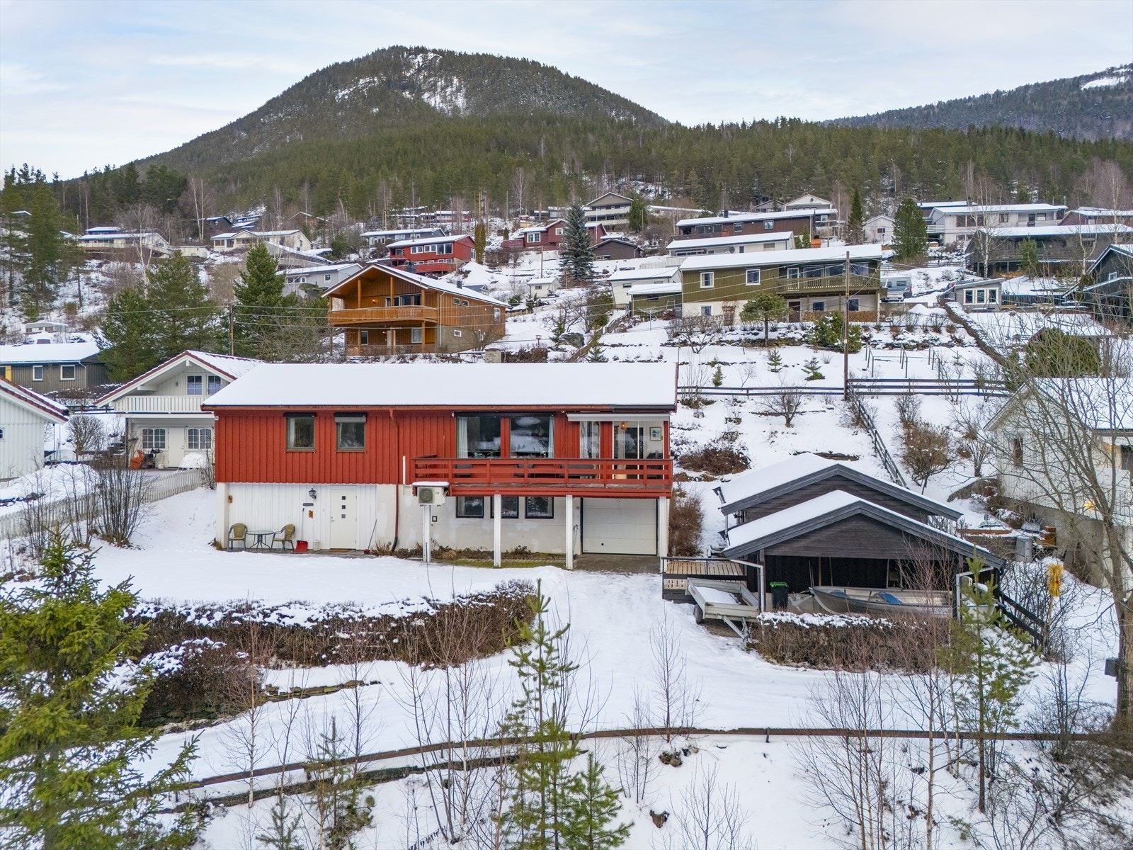 Dahle er et familievennlig nabolag som ligger ca 3.2 km fra Otta sentrum. Galleribilde