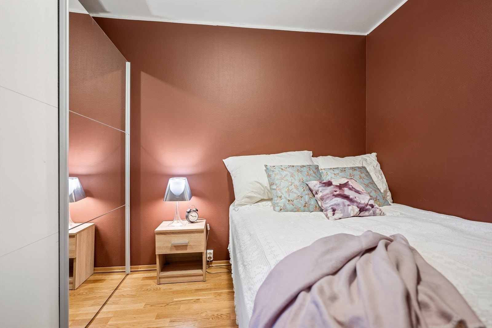 Soverommet fremstår som romslig. Galleribilde