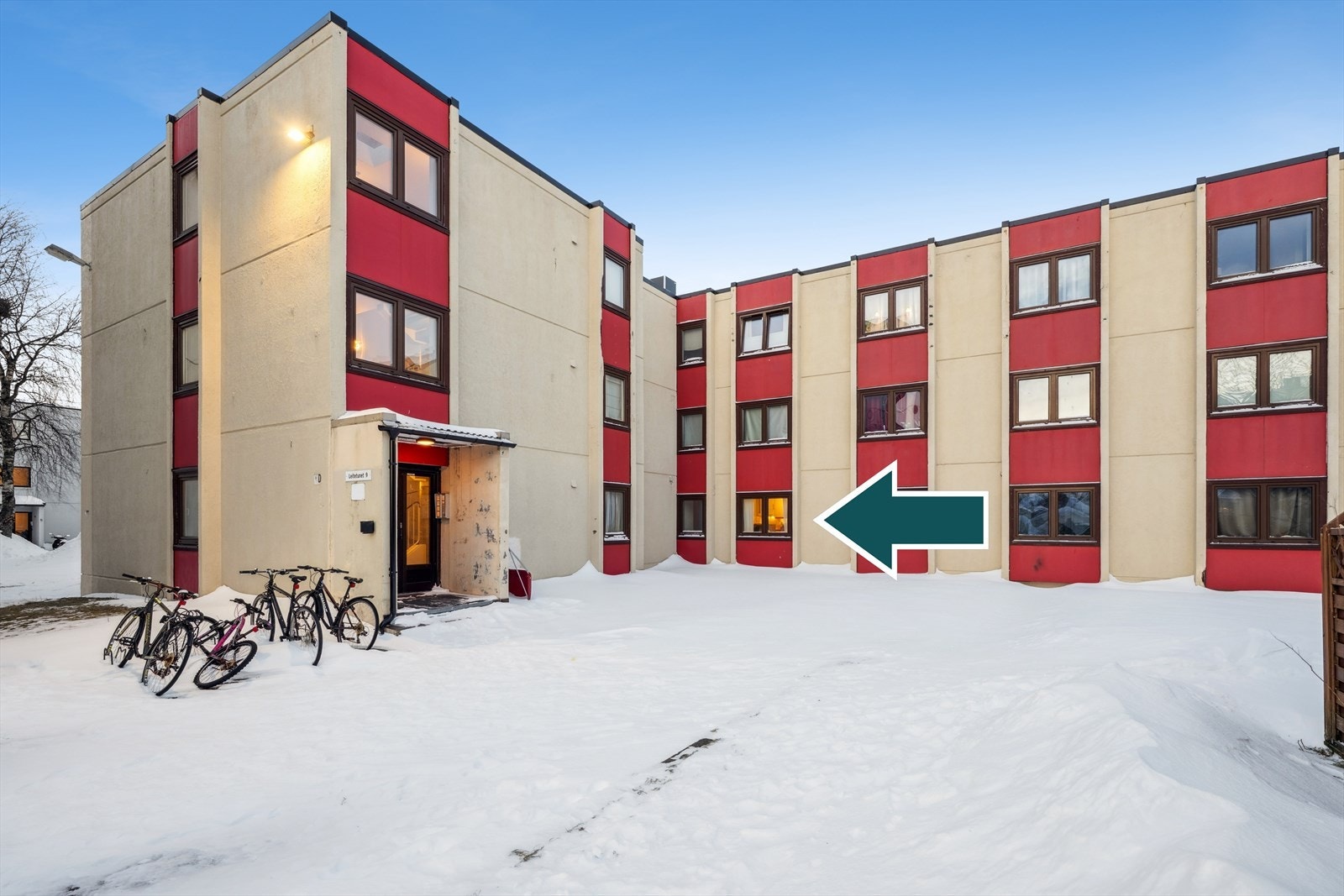 Leiligheten ligger i første etasje og har enkel adkomst. Galleribilde