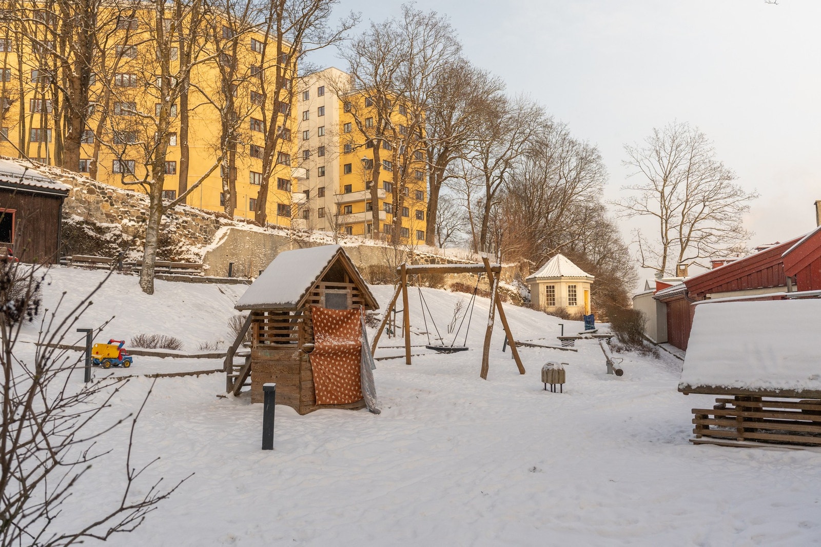 For barnefamilier er det kort vei til flere barnehager, som Hammersborg barnehage kun ett minutt unna. Galleribilde