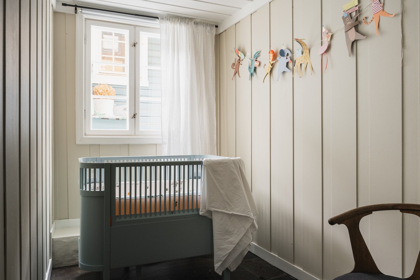 Innredet rom med god plass til møblement og garderobeløsninger. Galleribilde