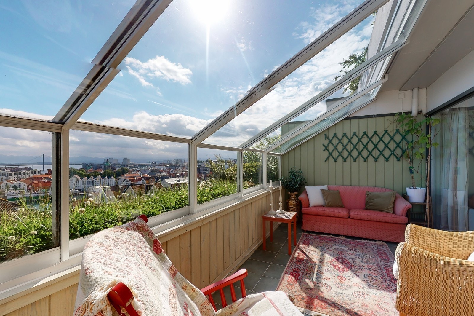 Innglasset balkong Galleribilde