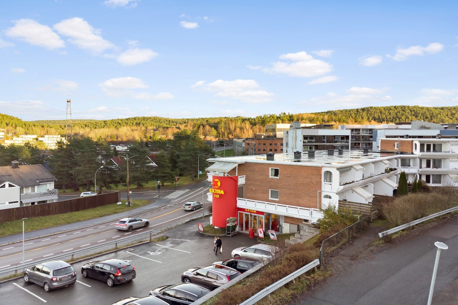 Coop Extra er en av flere butikker like i nærheten. Galleribilde