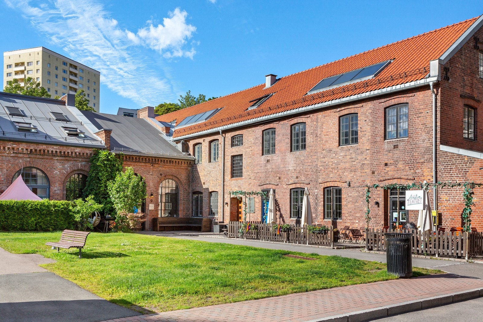 Det andre teateret: en av mange kulturtilbud i området Galleribilde