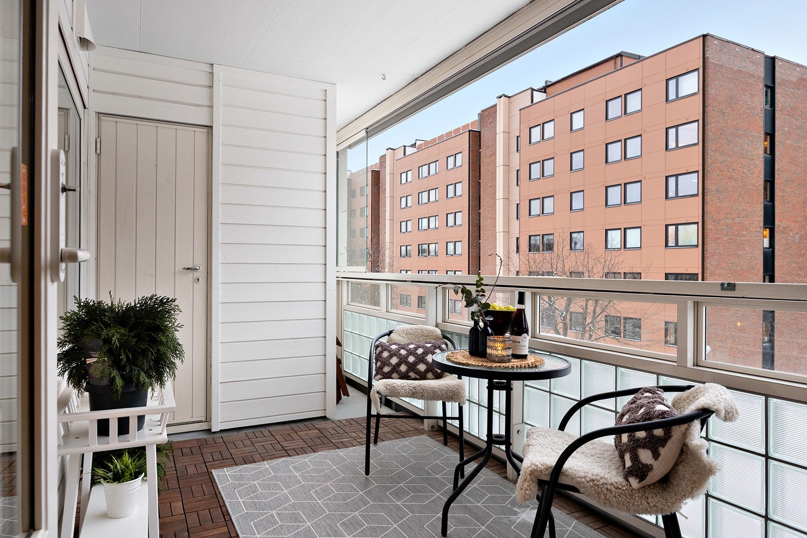 Balkong med tilgang til egen bod. Galleribilde