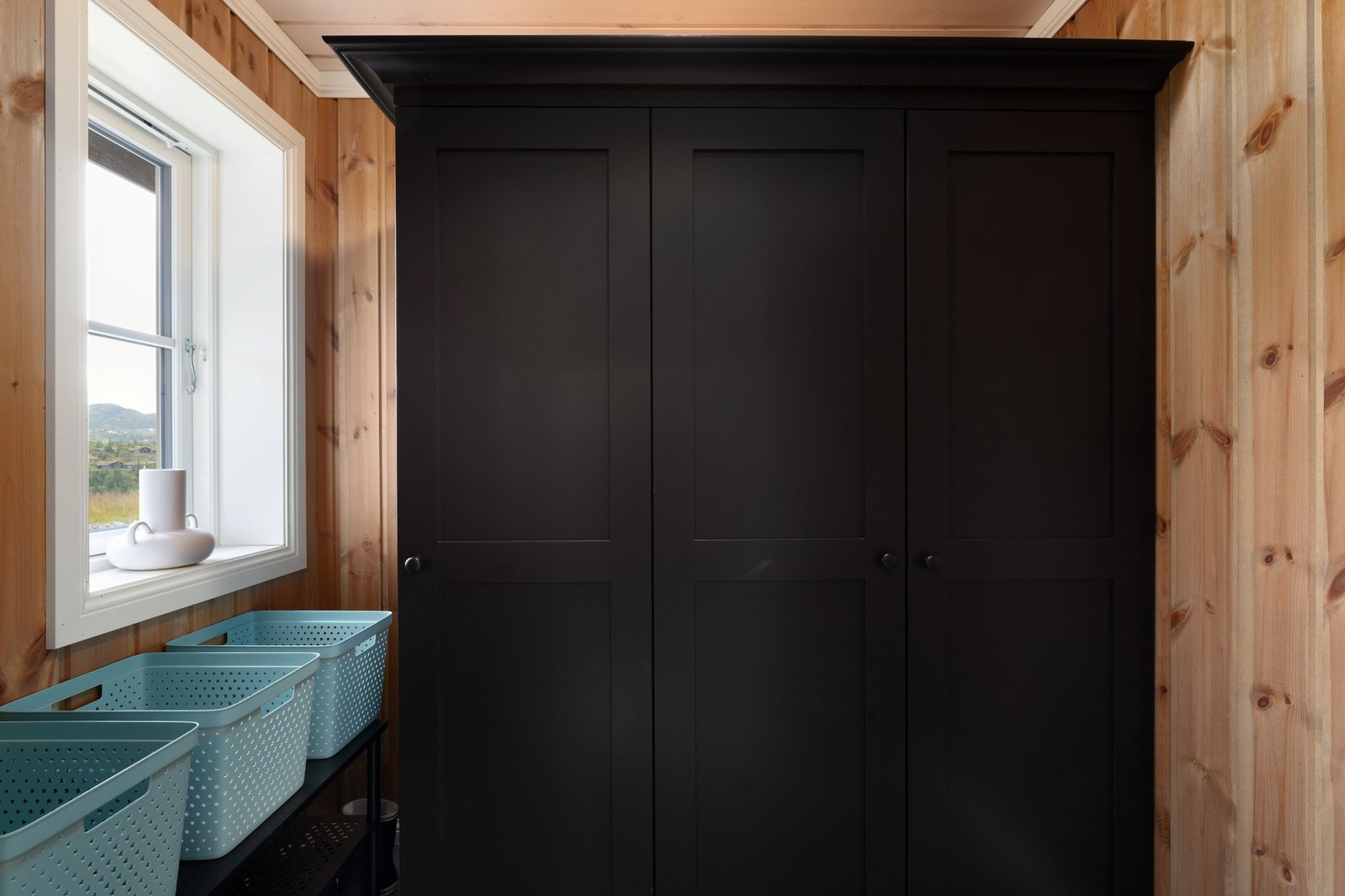 Garderoberom i tilknytning til entre Galleribilde