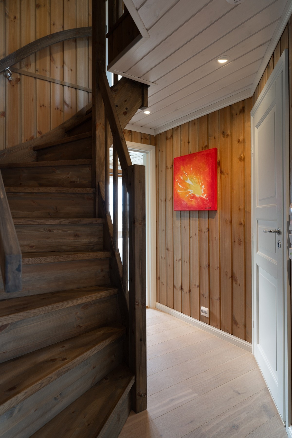 Trapp opp til 2. etasje Galleribilde