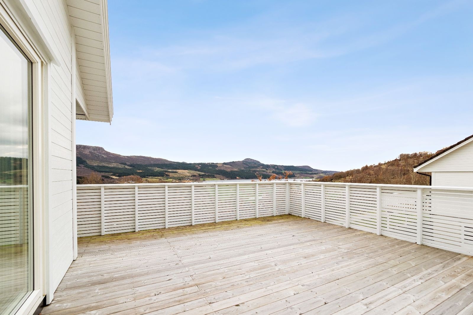 Stor terrasse med flott utsikt! Galleribilde