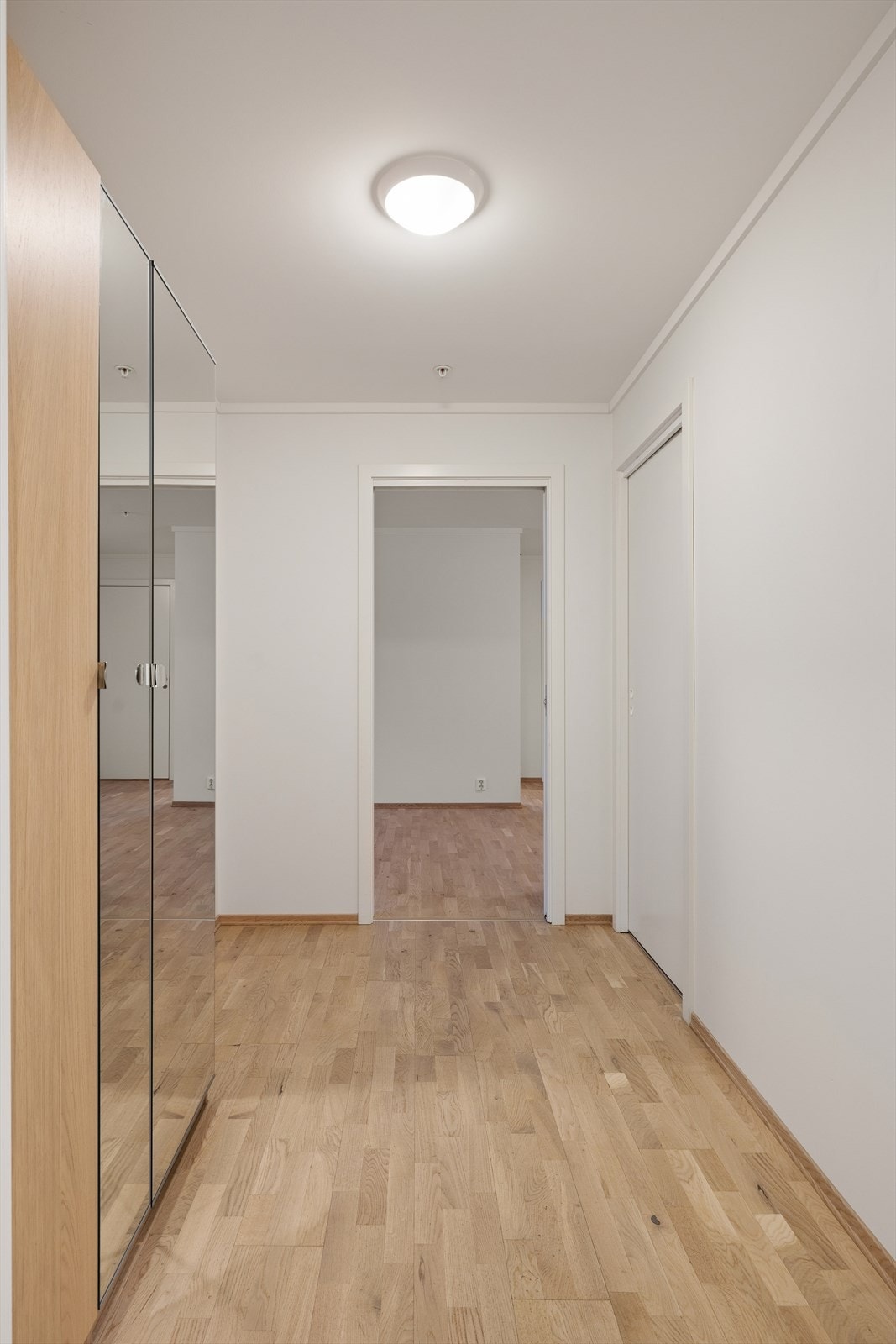 La oss ta turen videre inn i leiligheten! Galleribilde