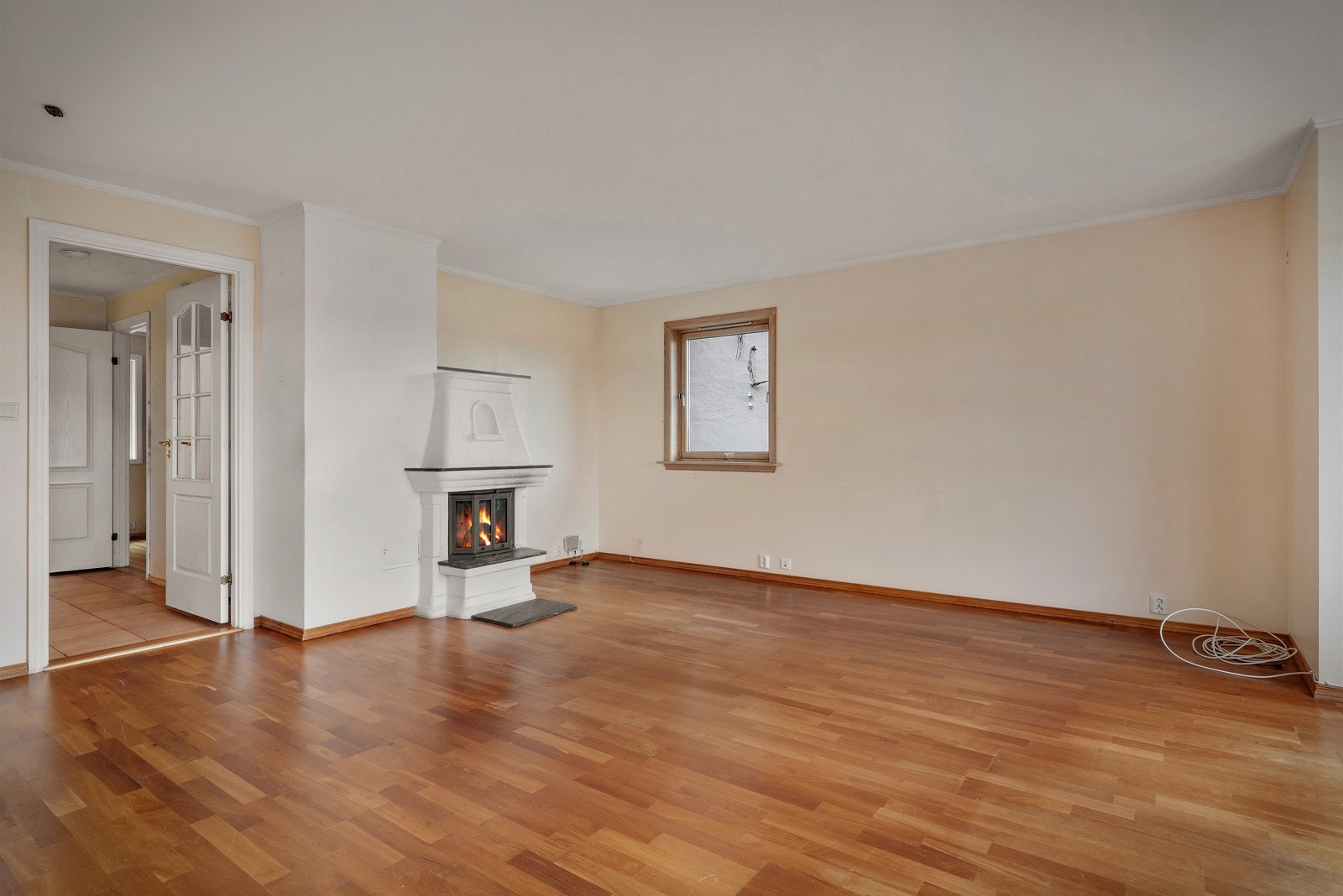 Peisovn i stuen Galleribilde