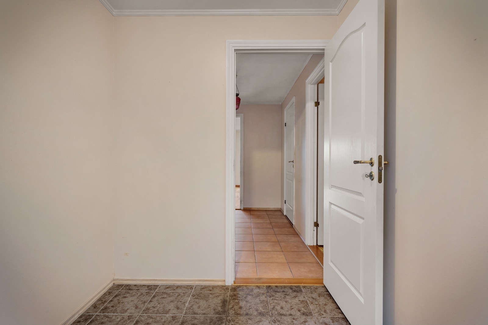 Entre - inngnag Galleribilde