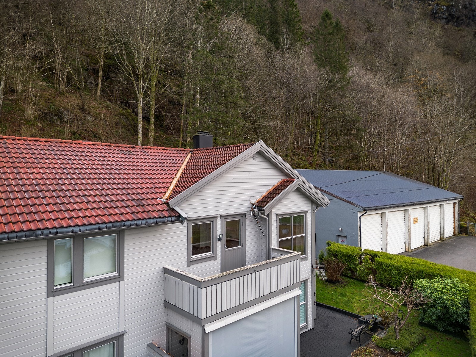 Leiligheten er en hjørneleilighet i 2.etg. Galleribilde