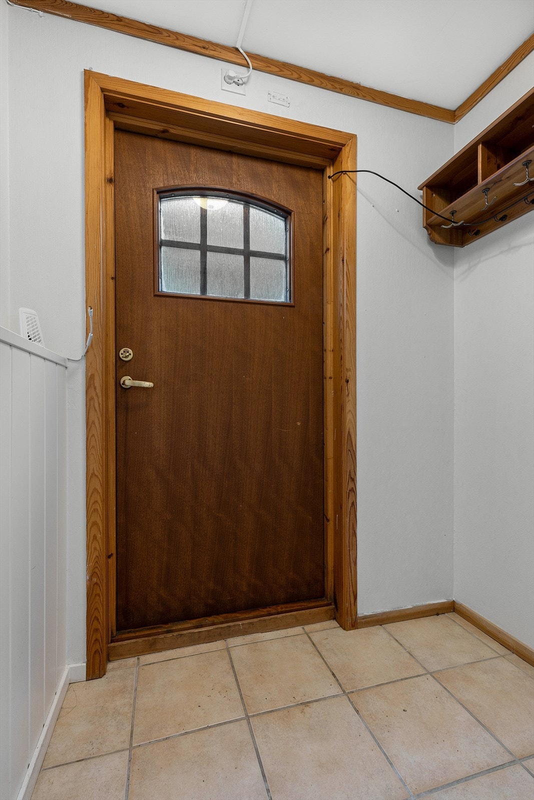 Bilde tatt i 2019. Leiligheten fremstår i dag uendret, men med noe mer bruksslitasje. Galleribilde