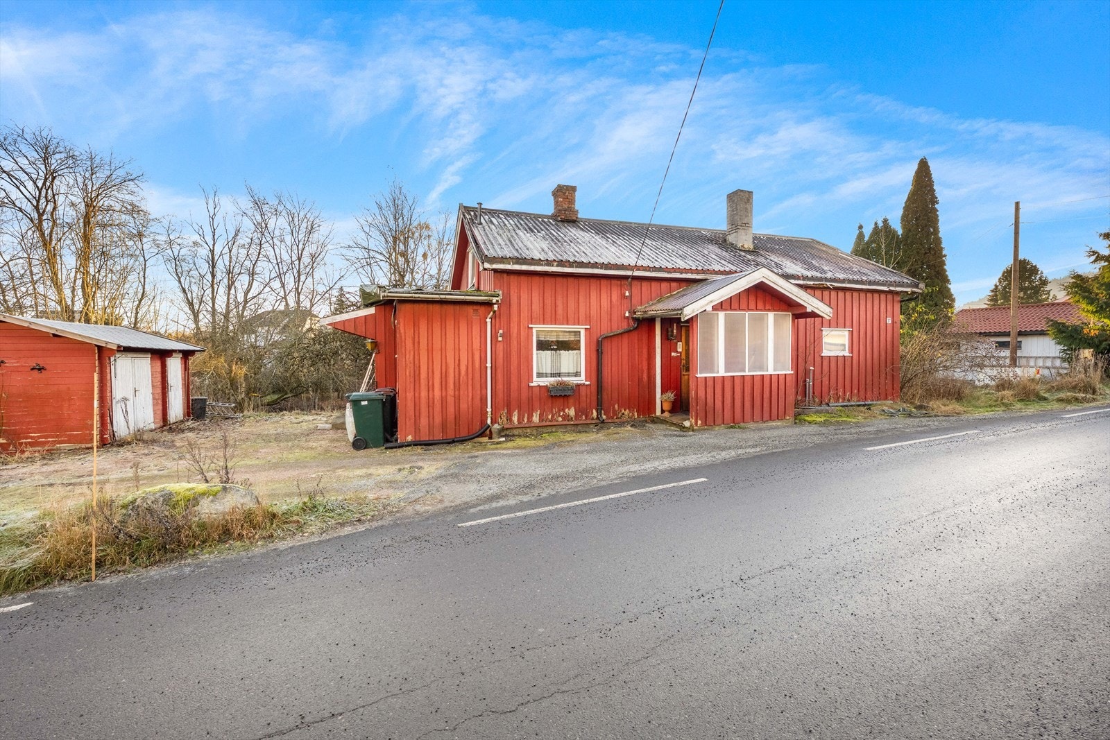 Boligen har behov for omfattende renovering og er å anse som et renoverings-/rivningsobjekt Galleribilde