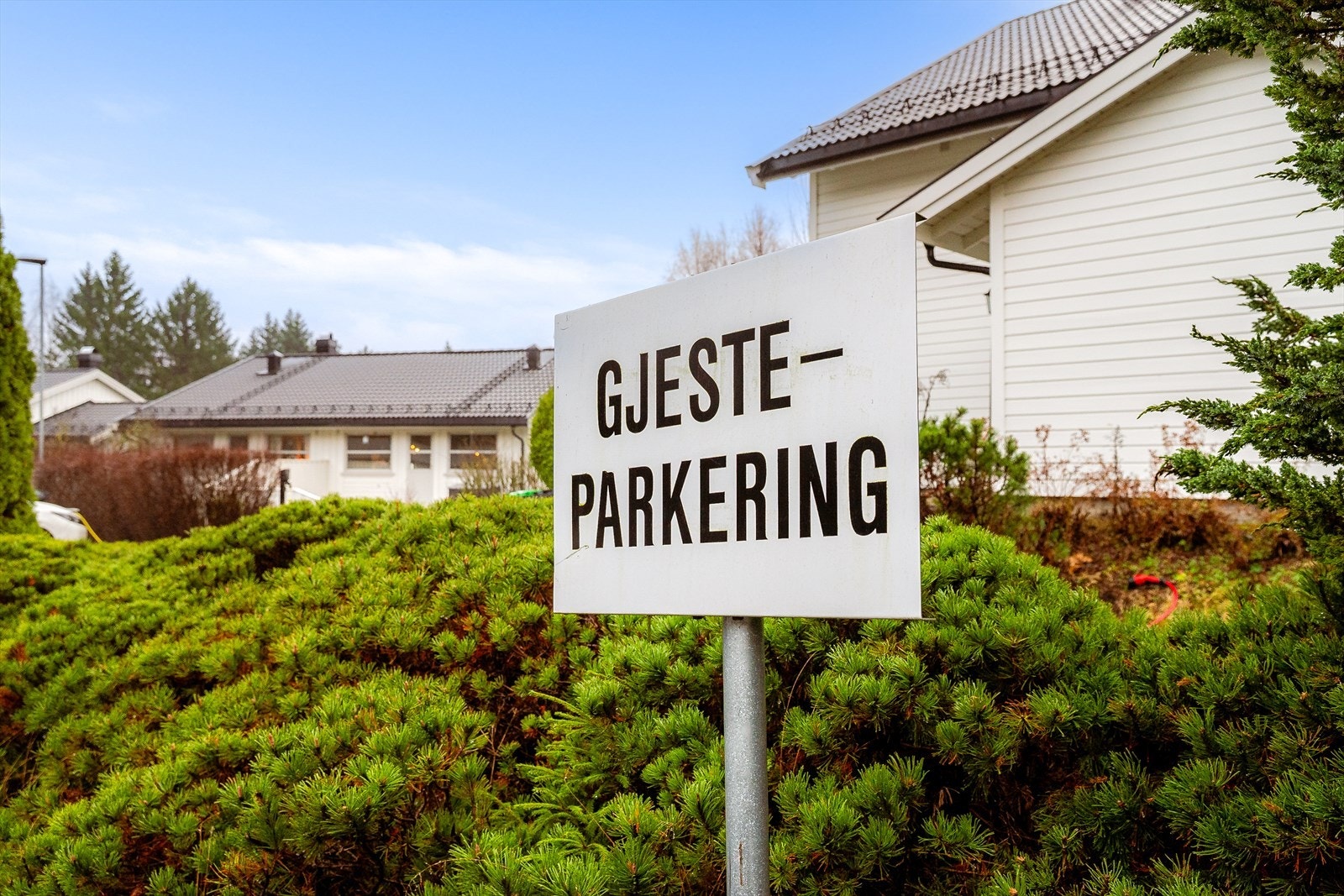 Rødsåsen er et etablert og barnevennlig boligområde, med nærhet til det meste man trenger i hverdagen. Galleribilde