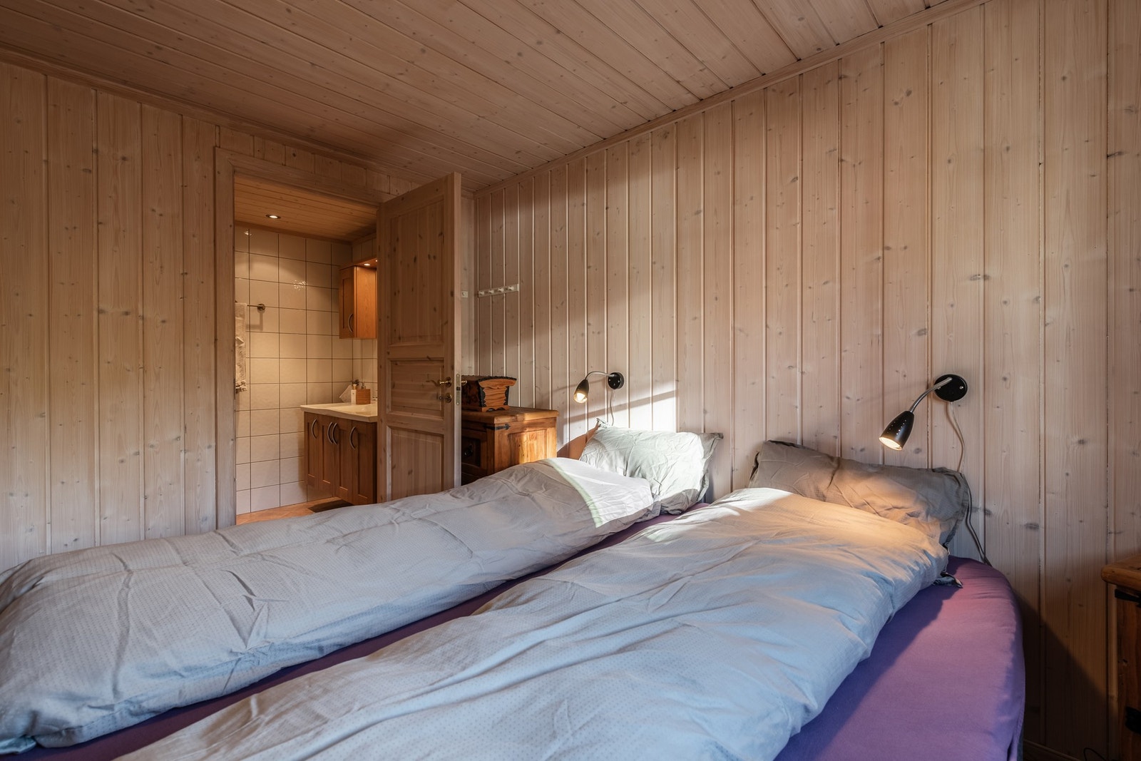 Hovedsoverom, med tilgang eget bad. Galleribilde