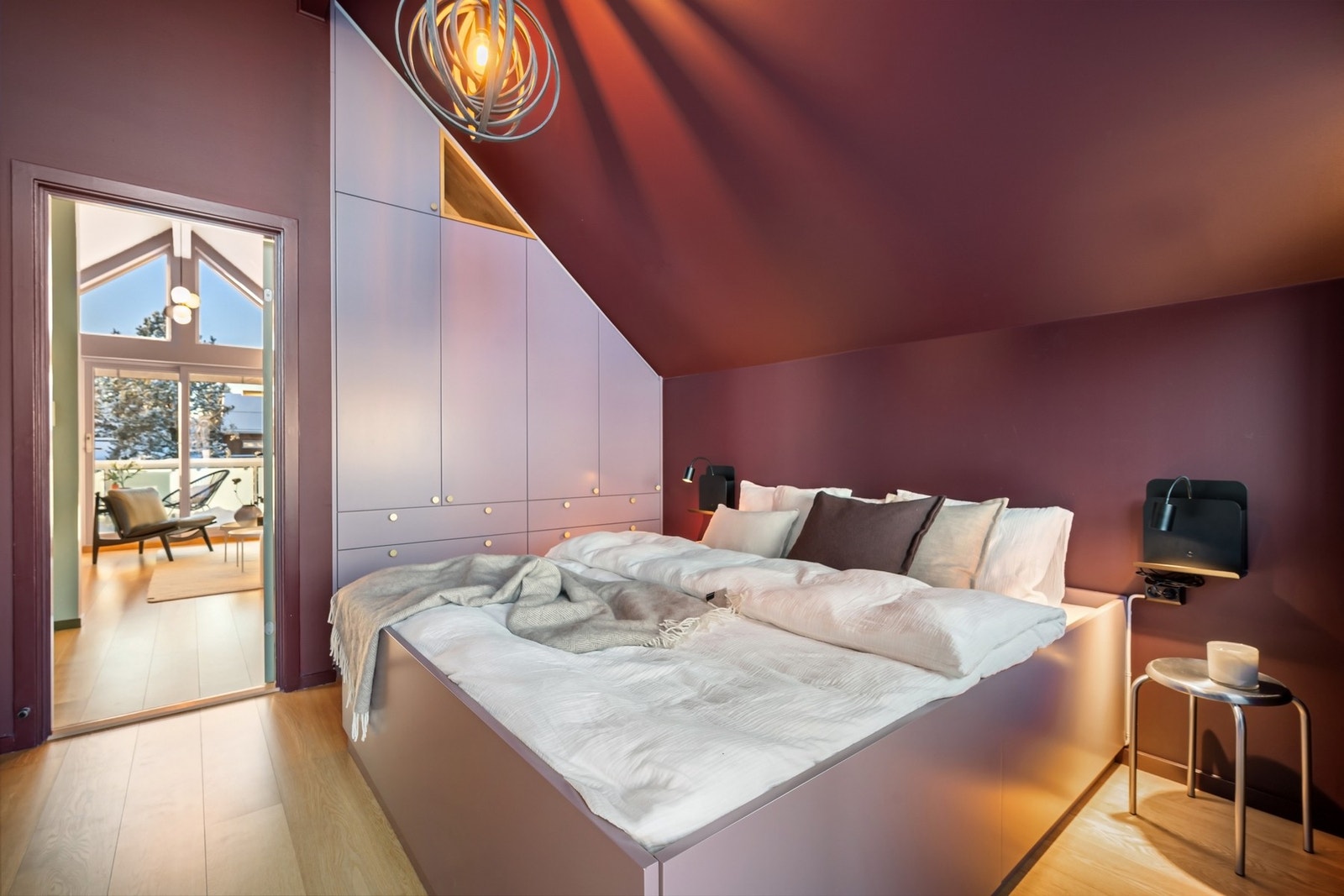 Hovedsoverom med god takhøyde. Galleribilde