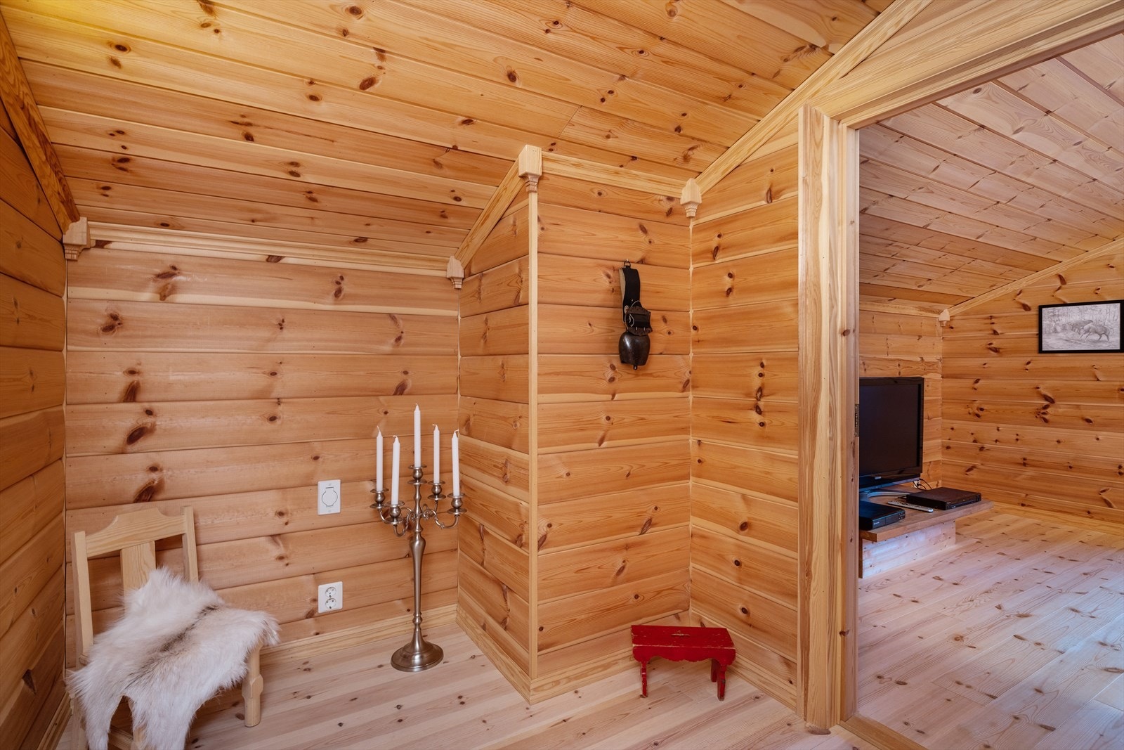 Trappeoppgang i 2. etasje. Galleribilde