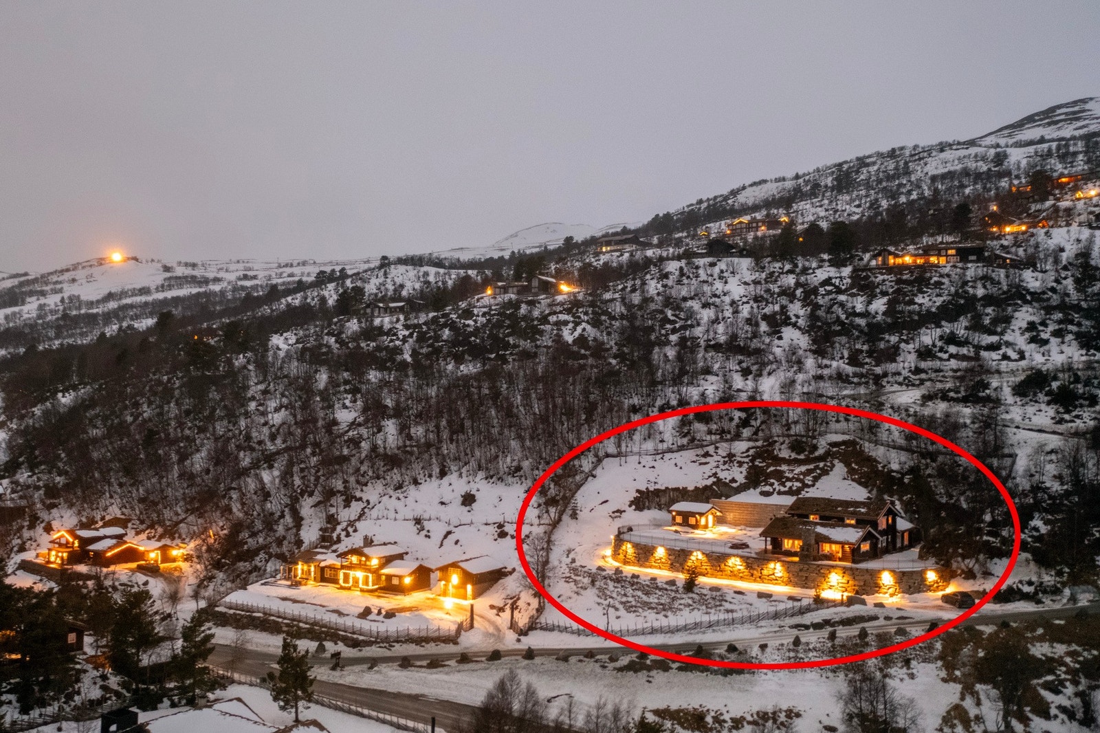 Ta kontakt med megler for visning for denne flotte eiendommen! Galleribilde