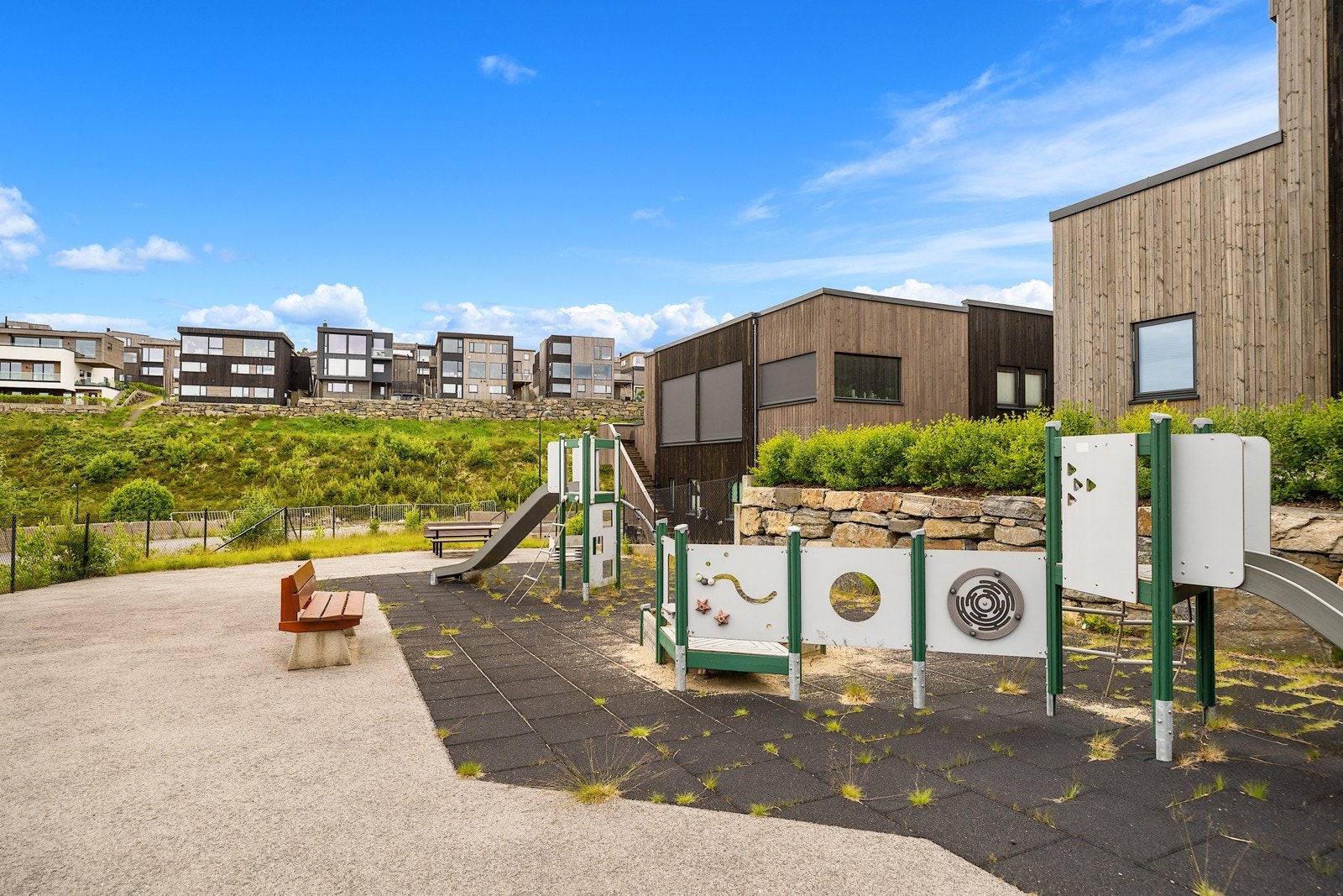 Koselig lekeplass som nær nabo Galleribilde