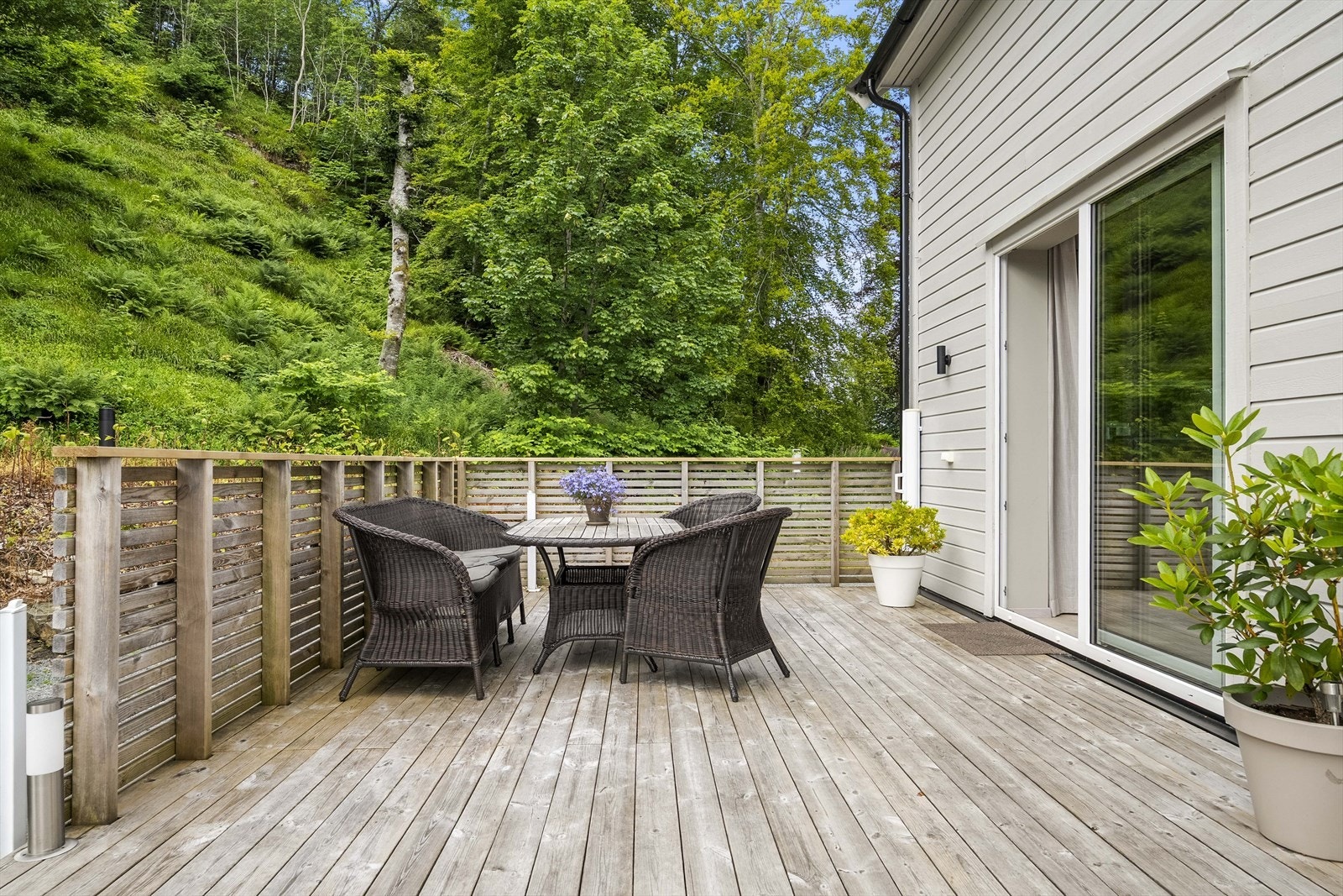 Terrasse ved kjøkken Galleribilde