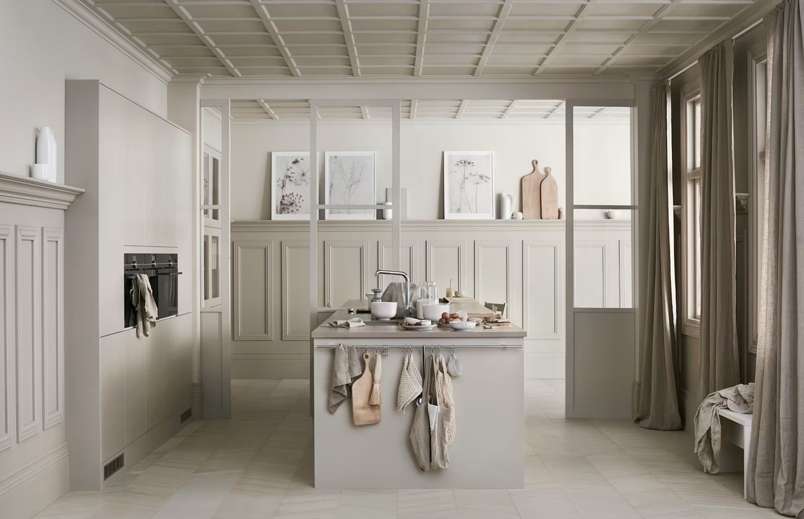 Kjøkken fra Studio Sigdal. Line, Korn m/integrerte hvitevarer fra Siemens. Benkeplate i stein. Se prospekt for beskrivelse. Galleribilde