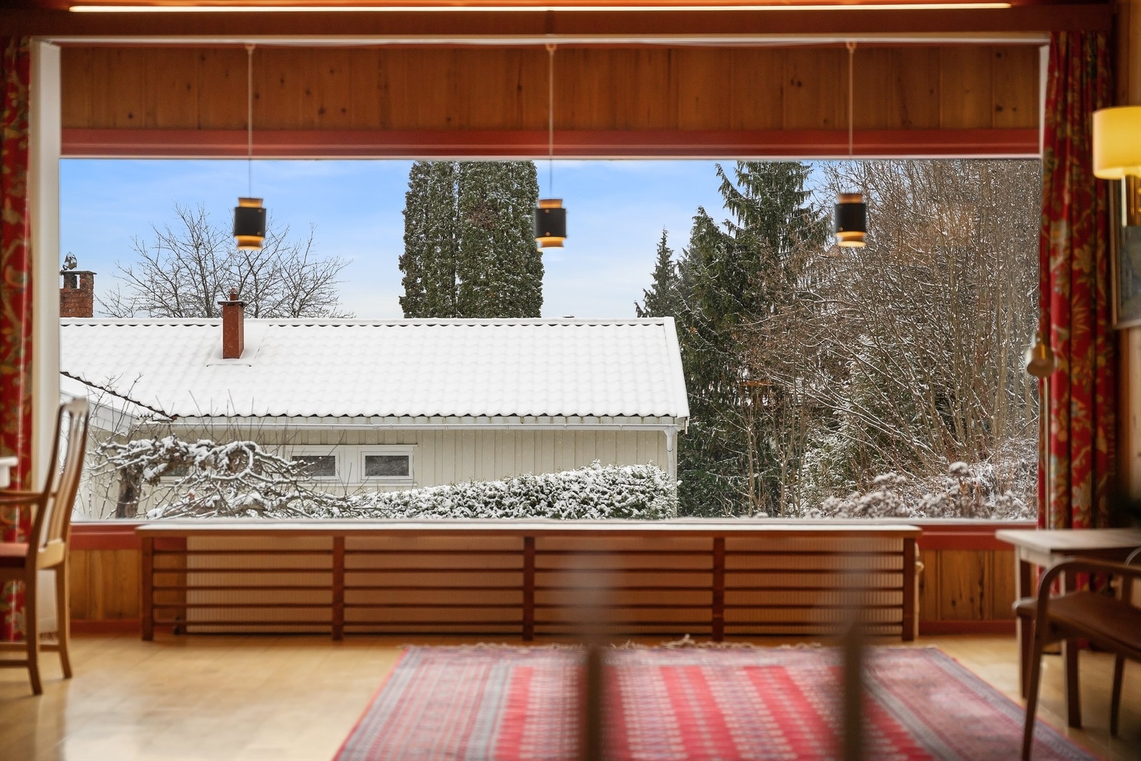 Store vinduer gir rikelig med lysinnslipp Galleribilde