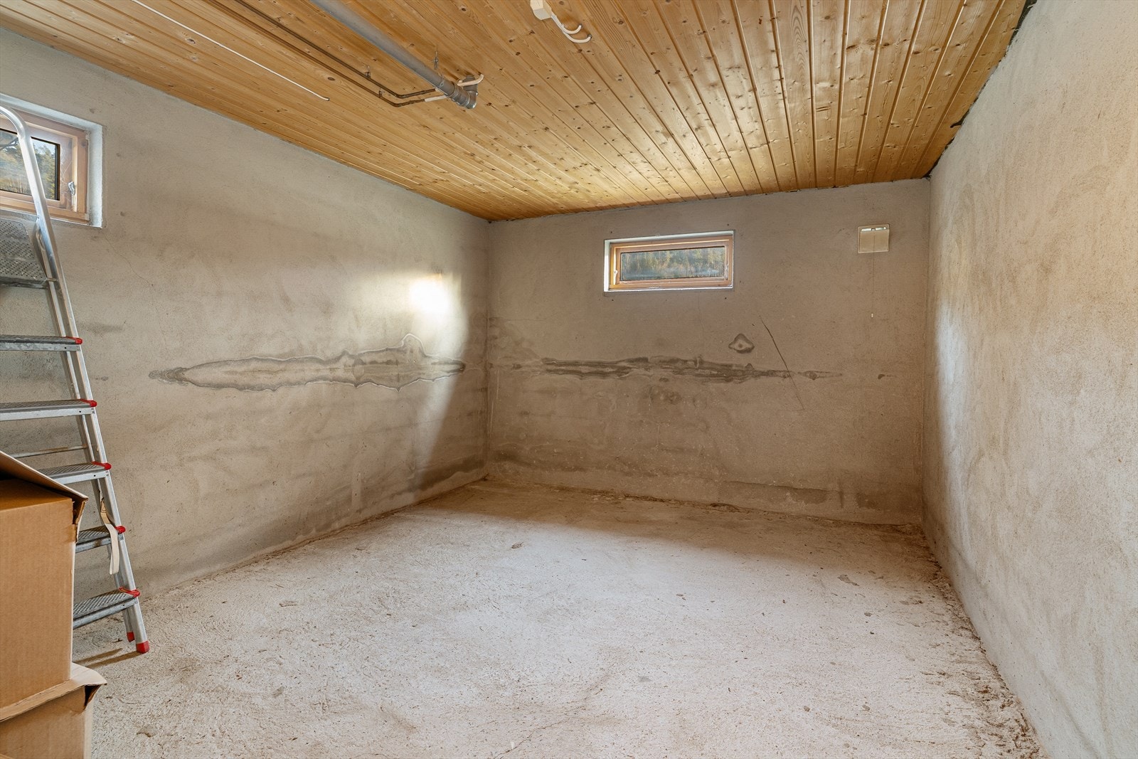 Godt med lagringsplass i kjellerboder. Galleribilde