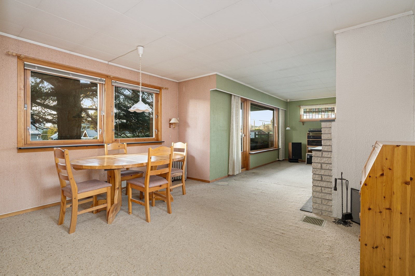 Stua har også utgang til terrasse mot sydvest. Galleribilde