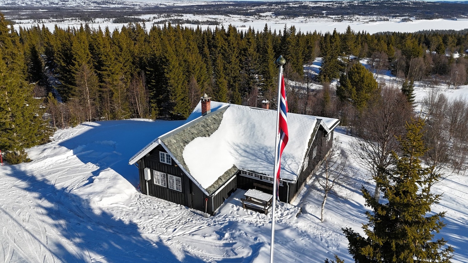 Velkommen til Gurisetvegen 187/189 på Golsfjellet. Foto: Uthus Photography v/Pål Harald Uthus og Eie Fjellmegleren Galleribilde