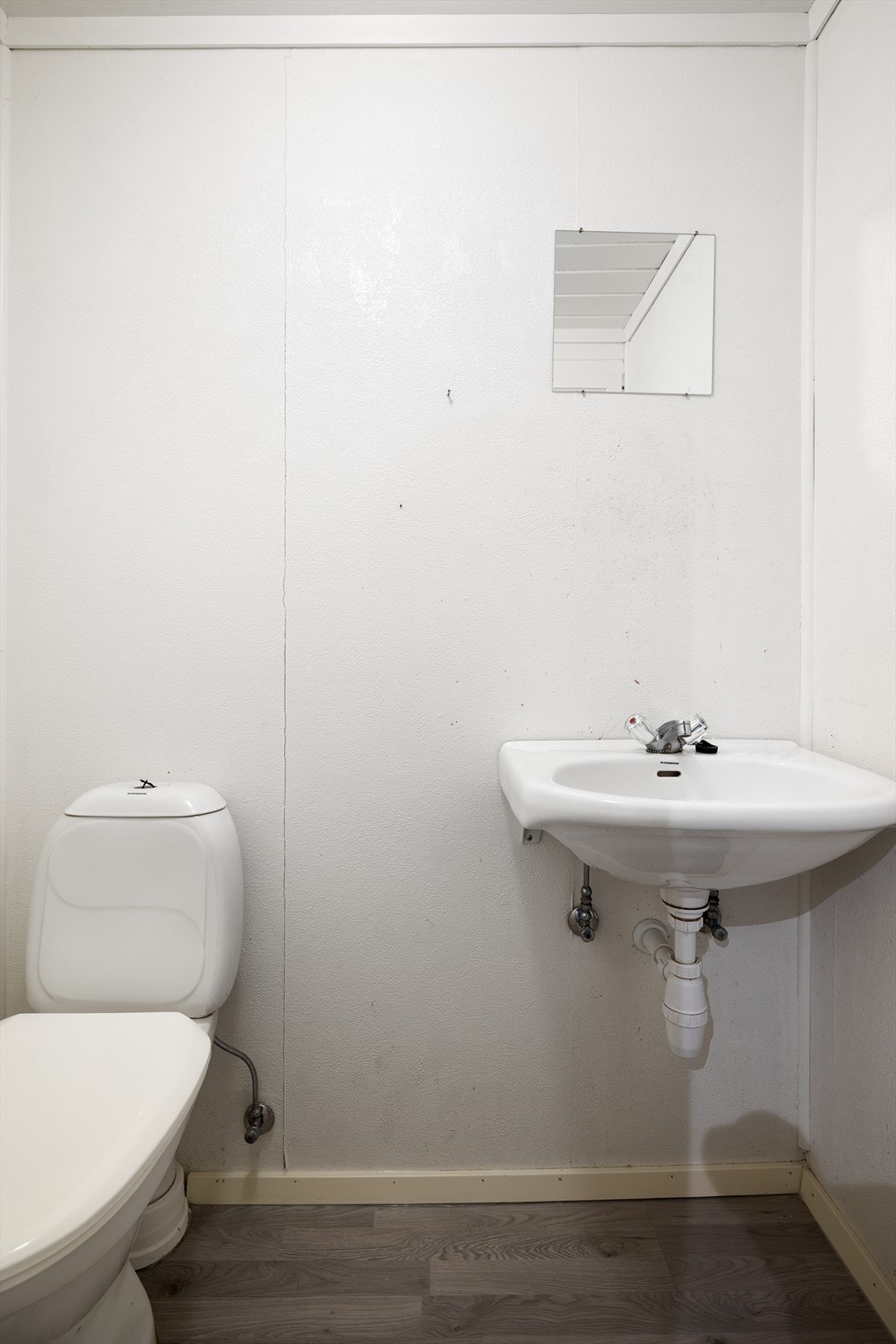 Toalettrom i underetasje. Galleribilde