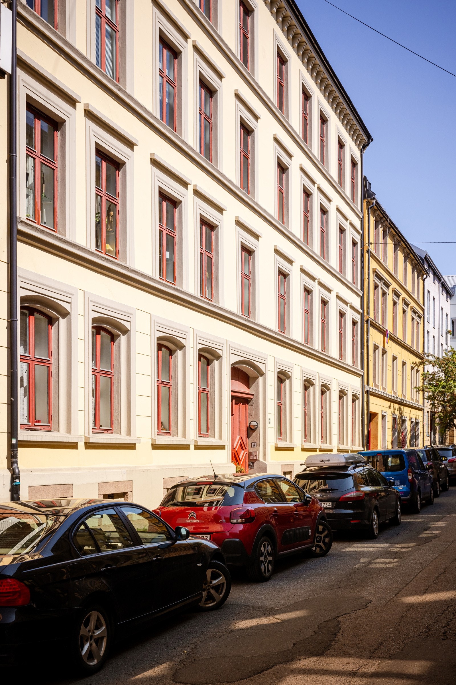Du har også umiddelbar tilgang til flotte grøntområder som Botanisk hage, samt gode kollektivtilbud som gjør det enkelt å komme seg rundt i byen. Galleribilde