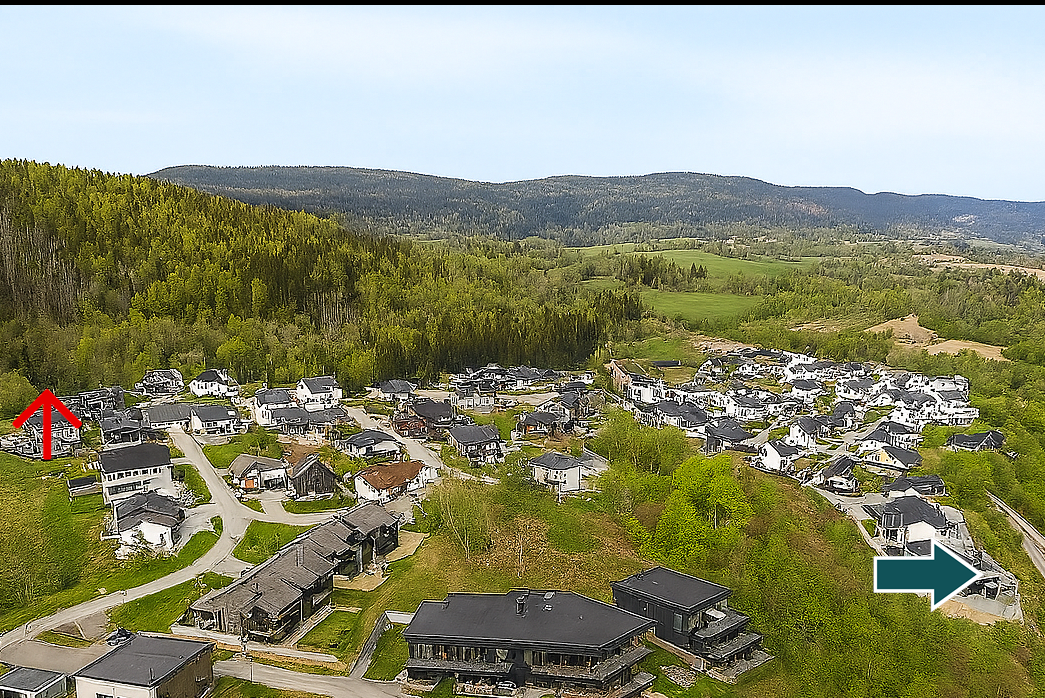 Kort vei til marka med med lysløype sommer og vinter. På vinteren kjøres det skispor helt ned til Flåtan. Galleribilde
