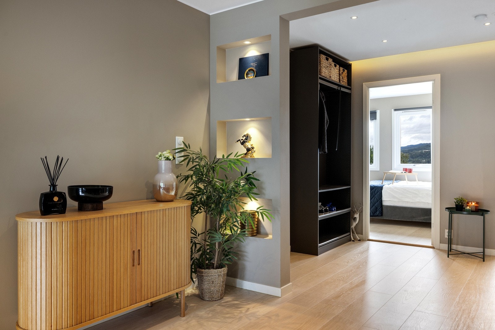 Gangavstand til sentrum med butikker, restauranter og kulturtilbud Galleribilde