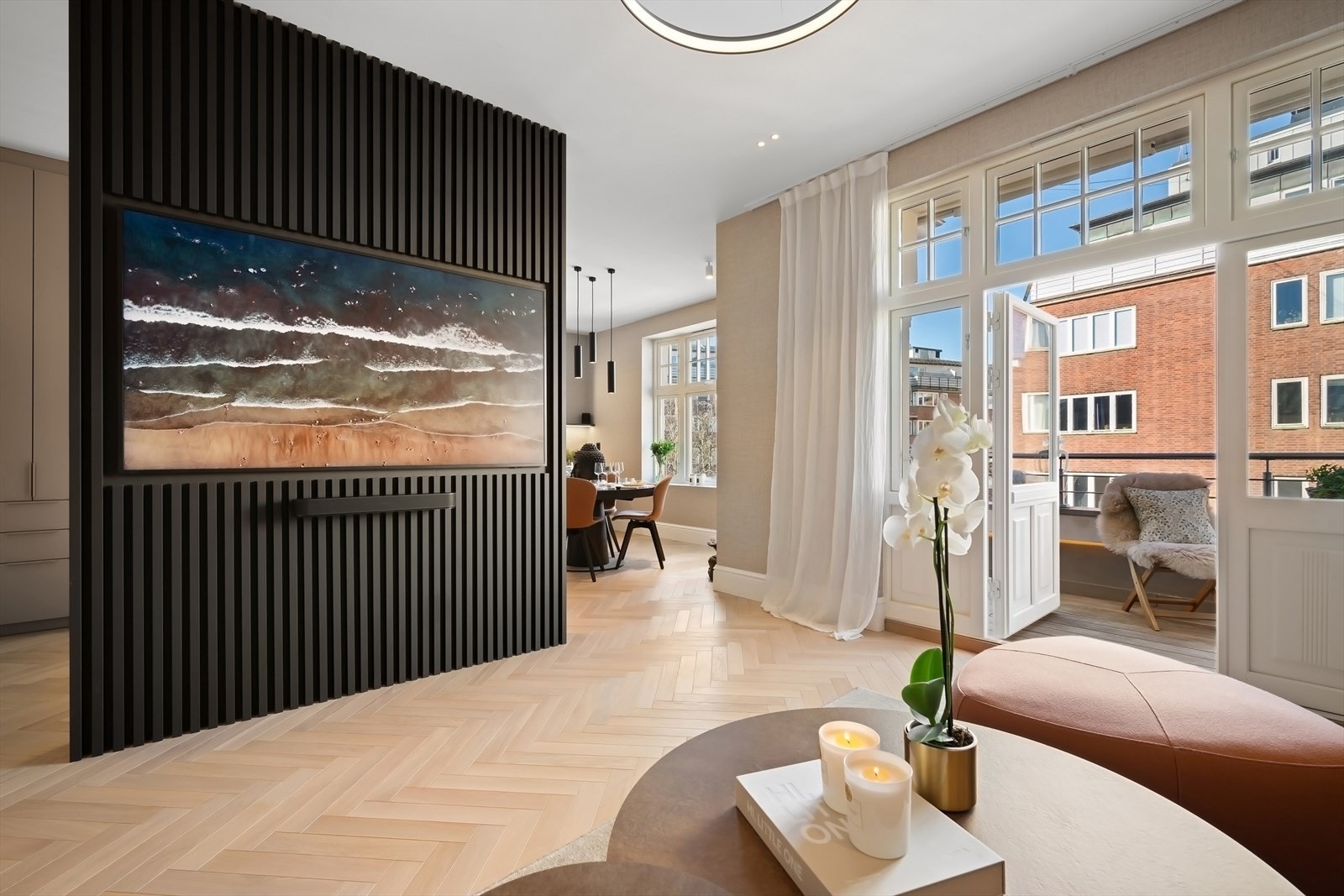 Nordvik avd. Frogner har gleden av å presentere en eksklusiv og påkostet designleilighet. Galleribilde