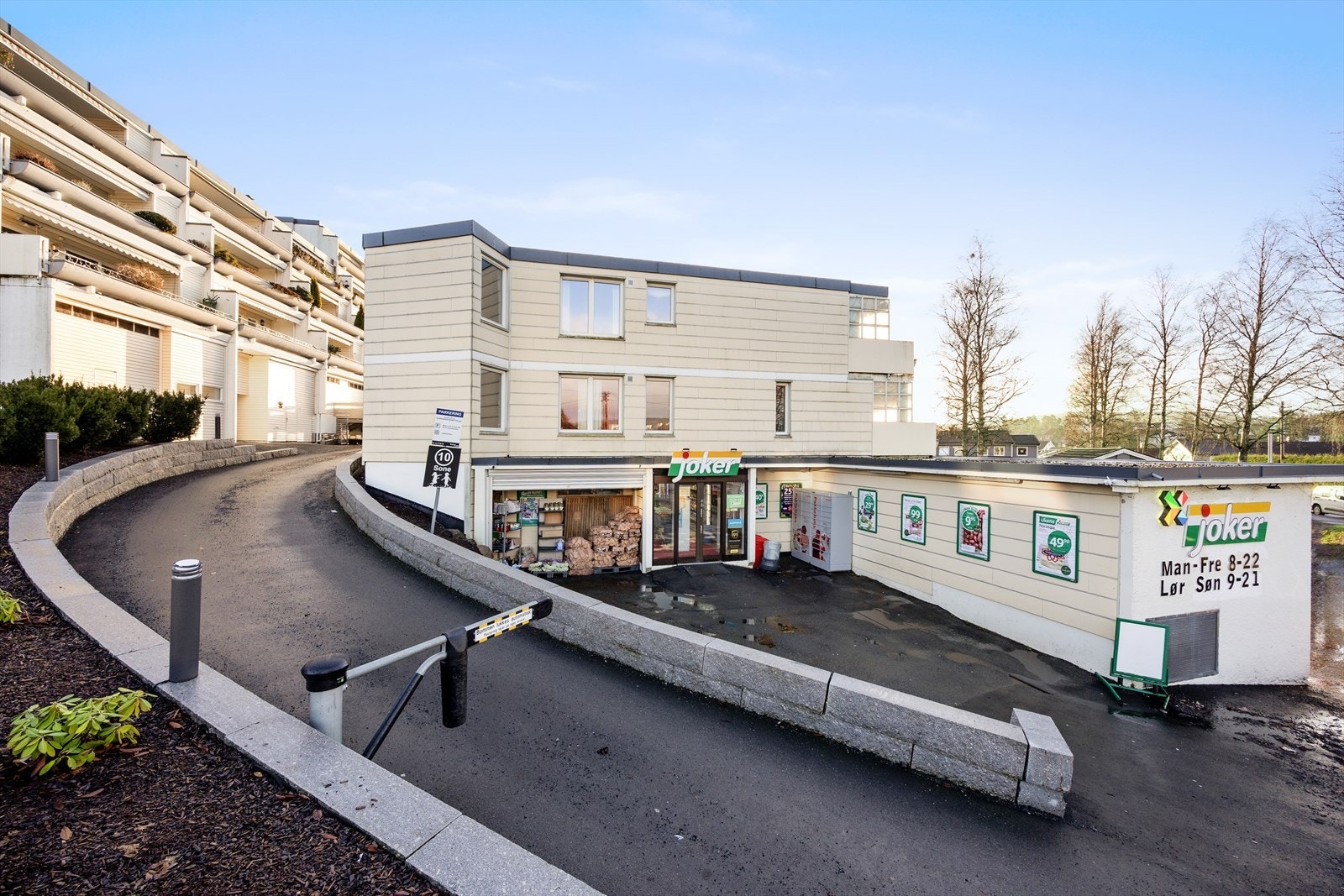 Hverdagslogistikken er enkel med Joker Starveien kun ett minutts gange fra boligen. Galleribilde