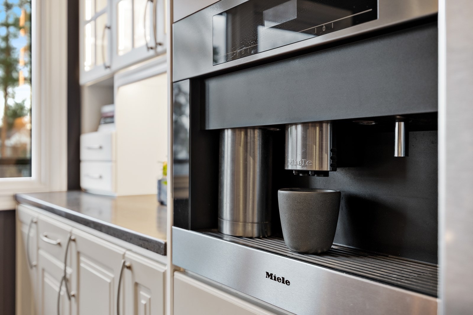 En integrert kaffemaskin fra Miele gir en ekstra grad av hverdagsluksus. Galleribilde