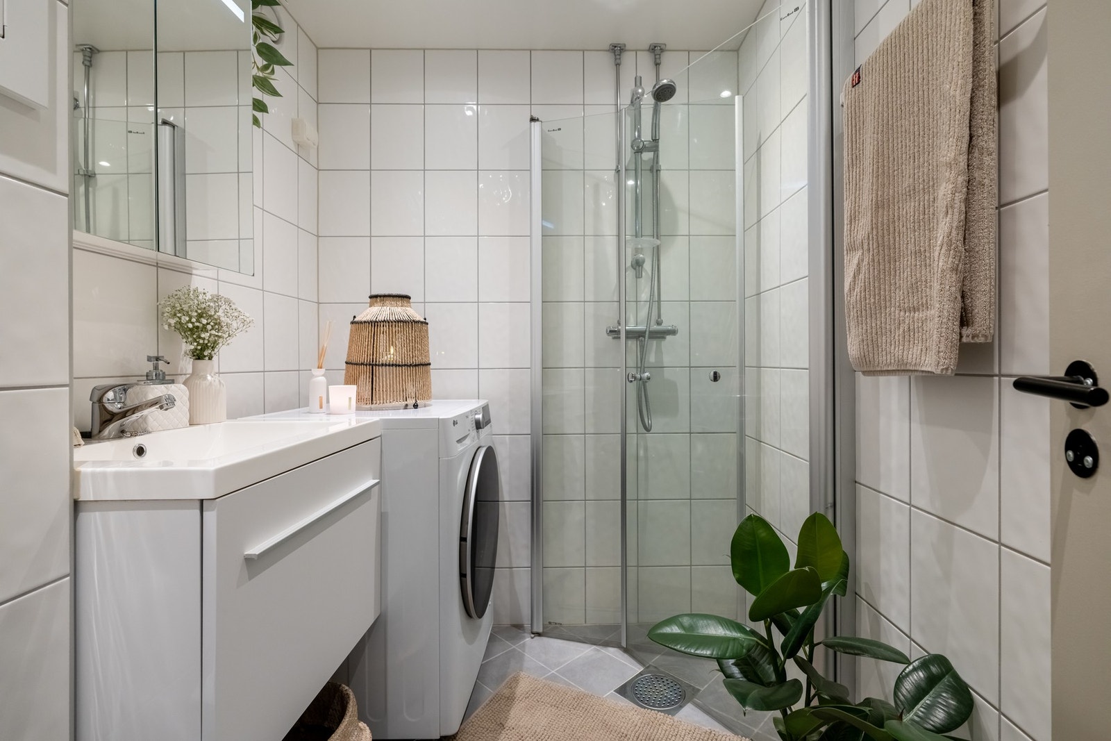 Det er opplegg for vaskemaskin, men ønsker du å spare plass har borettslaget fellesvaskeri. Galleribilde