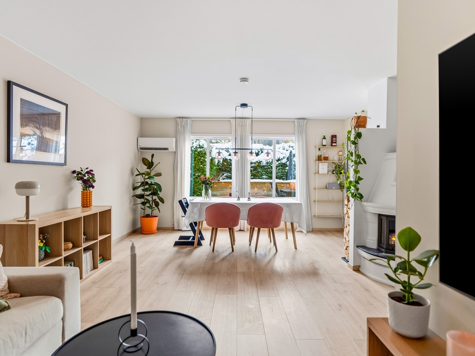 Videre kommer man inn i stuen. Galleribilde