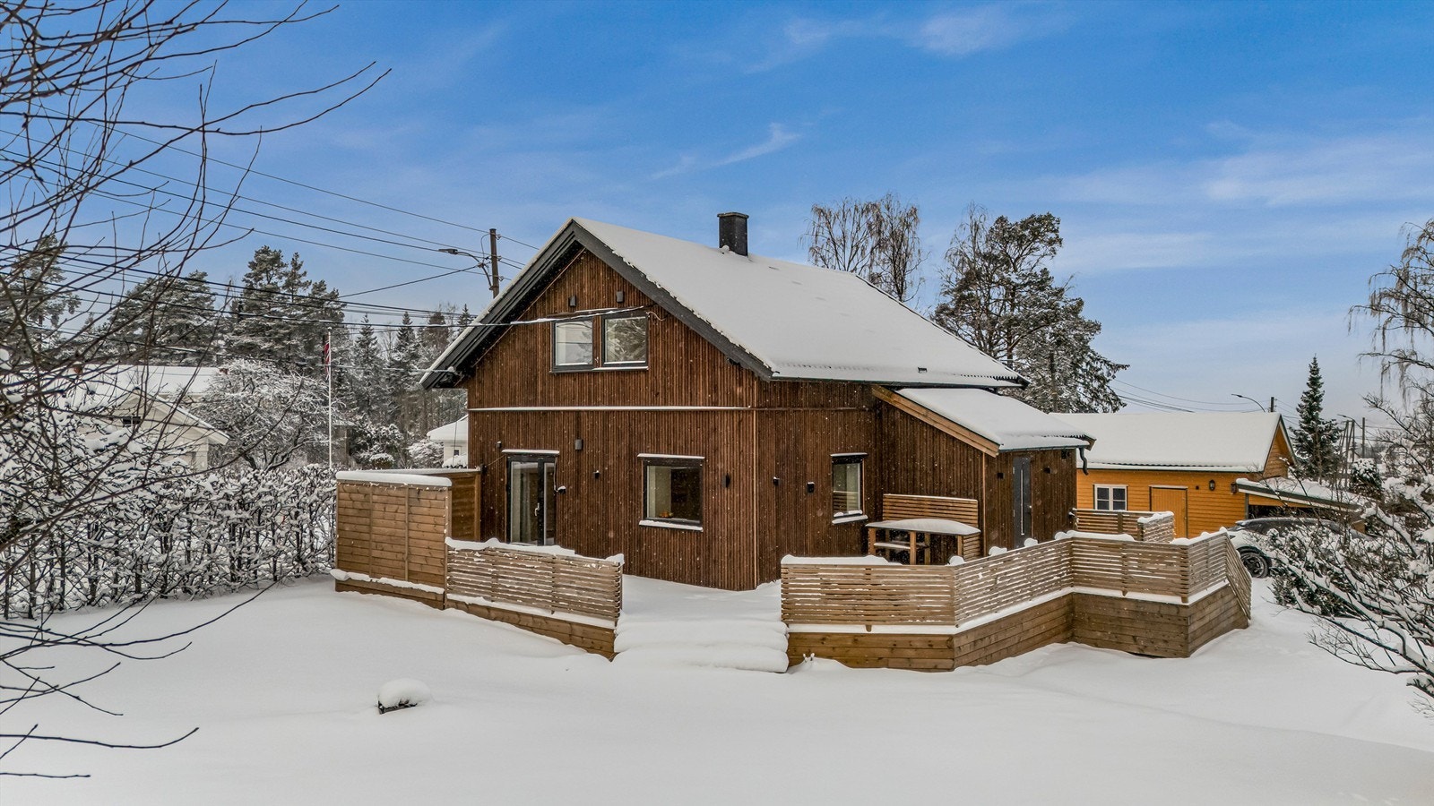 Eiendomsmegler Krogsveen v/Eskil R Tyskeberget ønsker velkommen til Branderudveien 103! Galleribilde